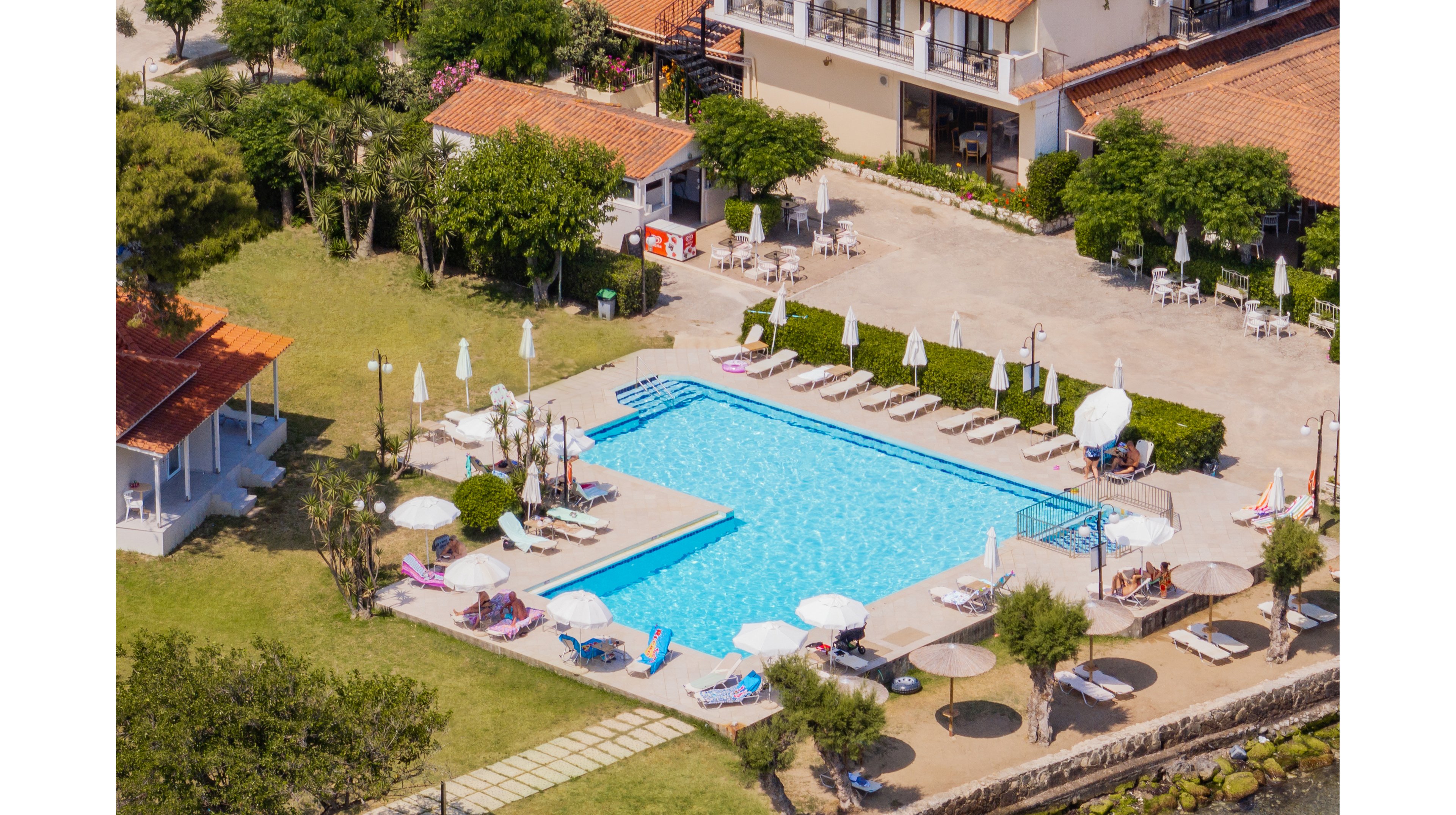 Mimoza Beach Hotel