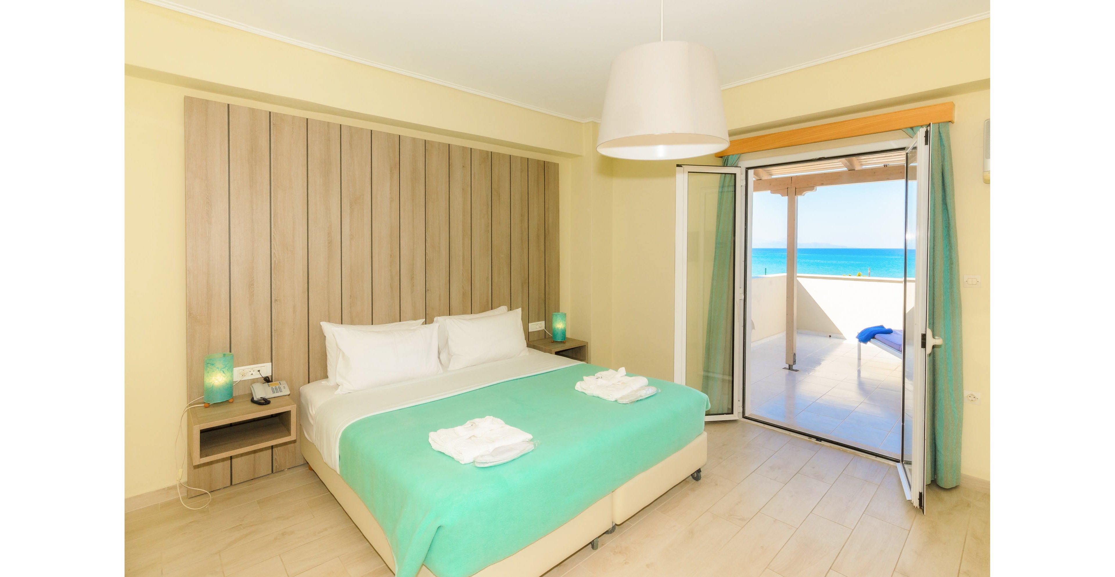 Iakinthos Tsilivi Beach