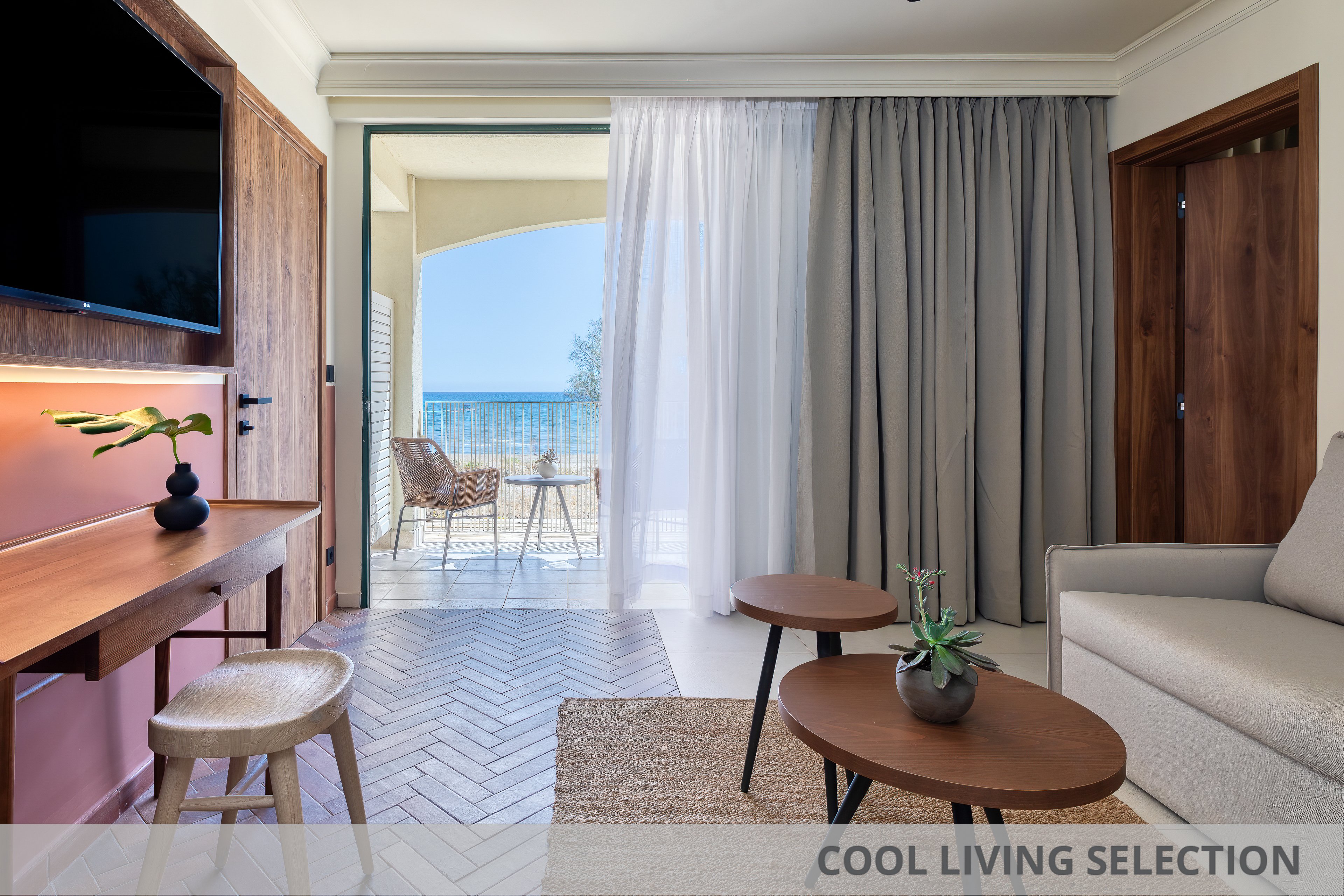 Domes Aulus Zante Autograph Collection