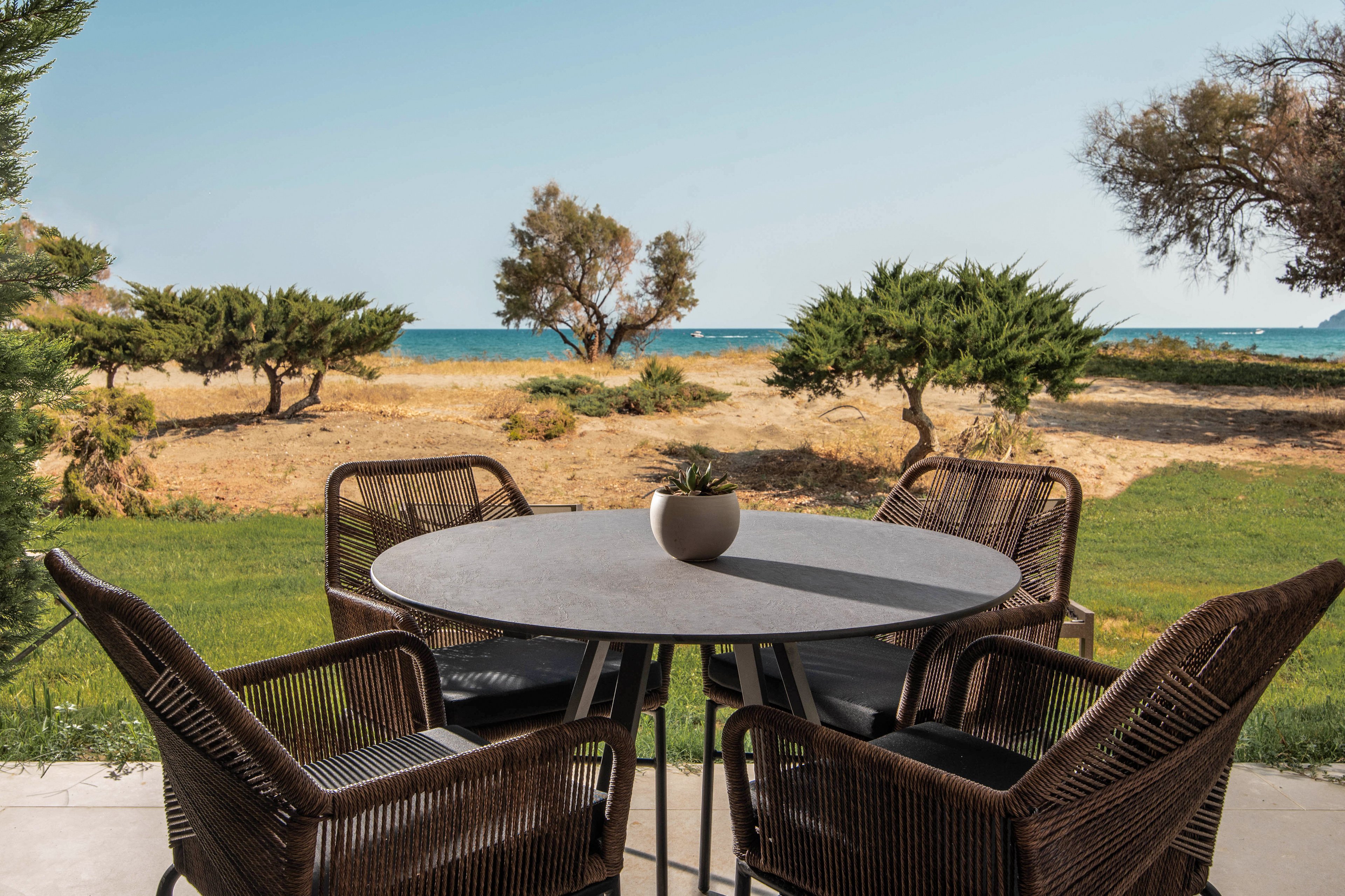 Domes Aulus Zante Autograph Collection