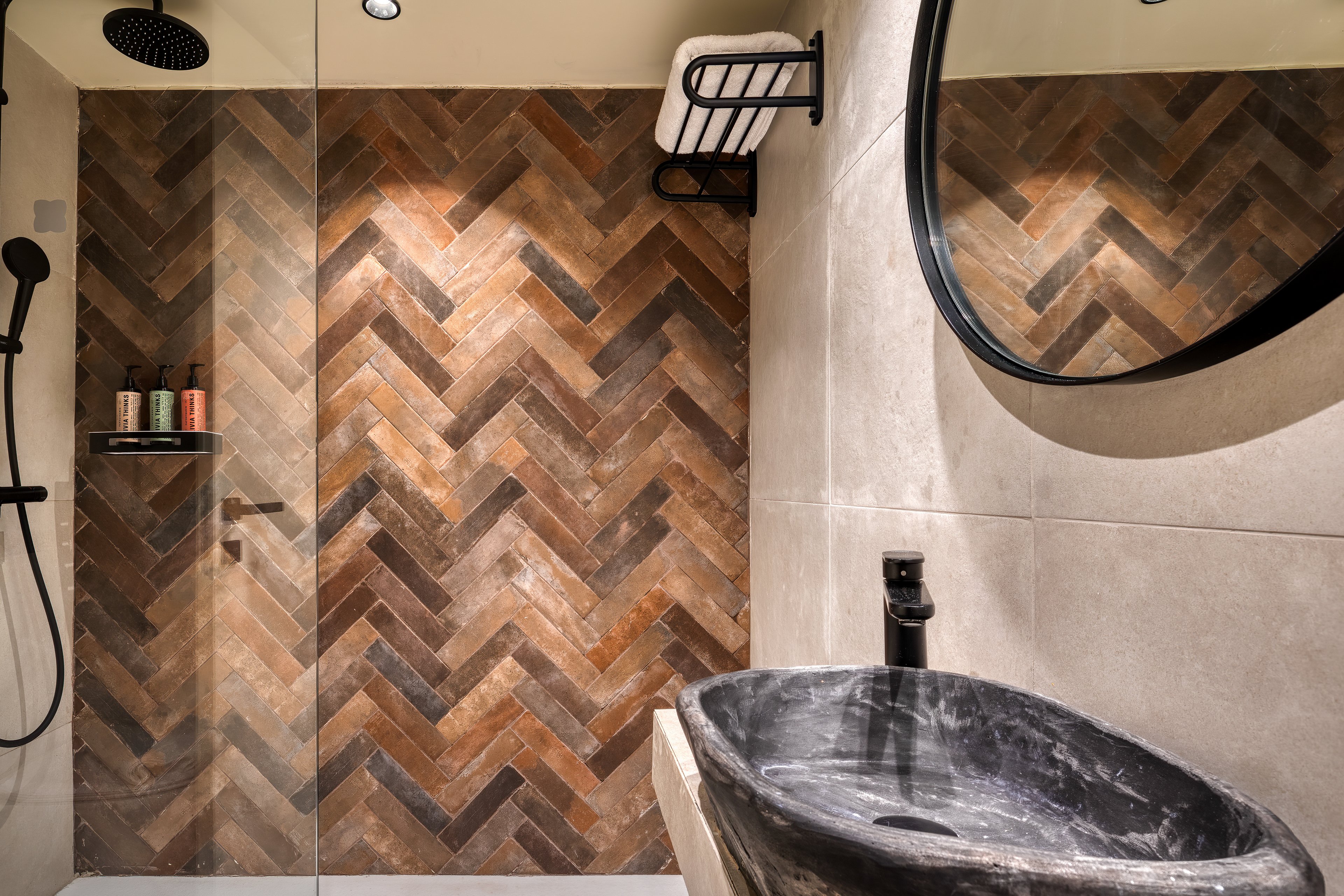 Domes Aulus Zante Autograph Collection