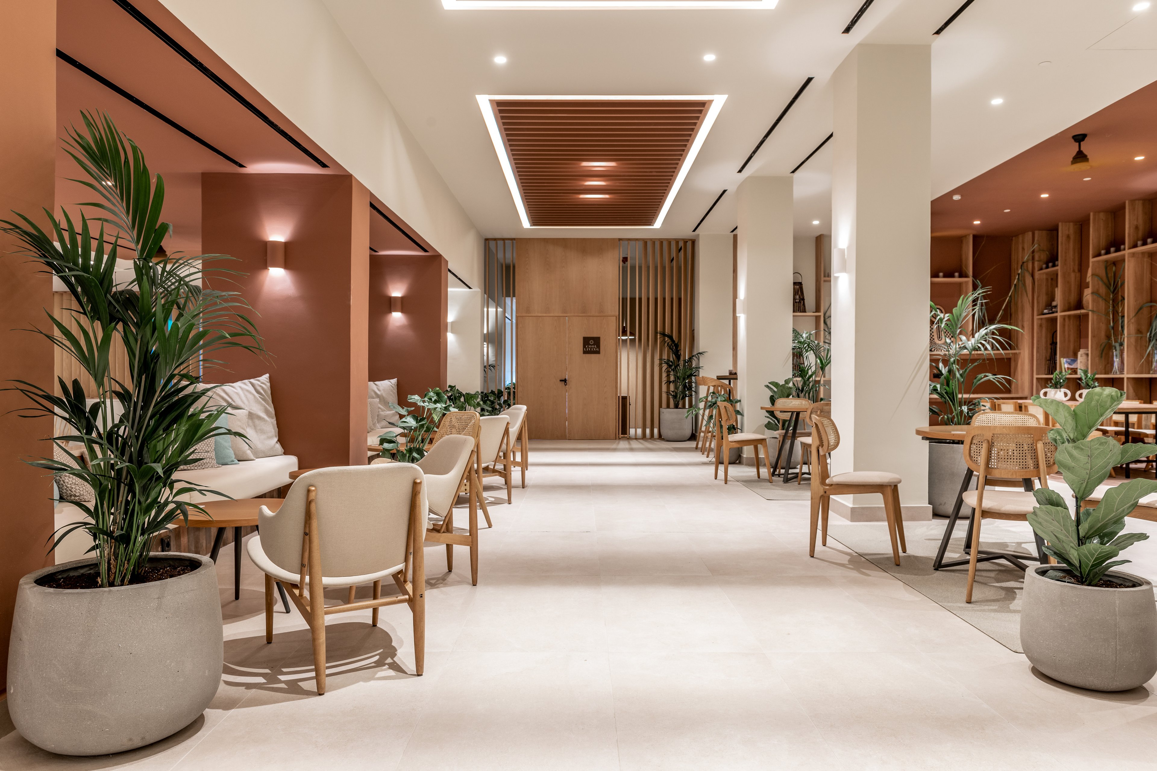 Domes Aulus Zante Autograph Collection