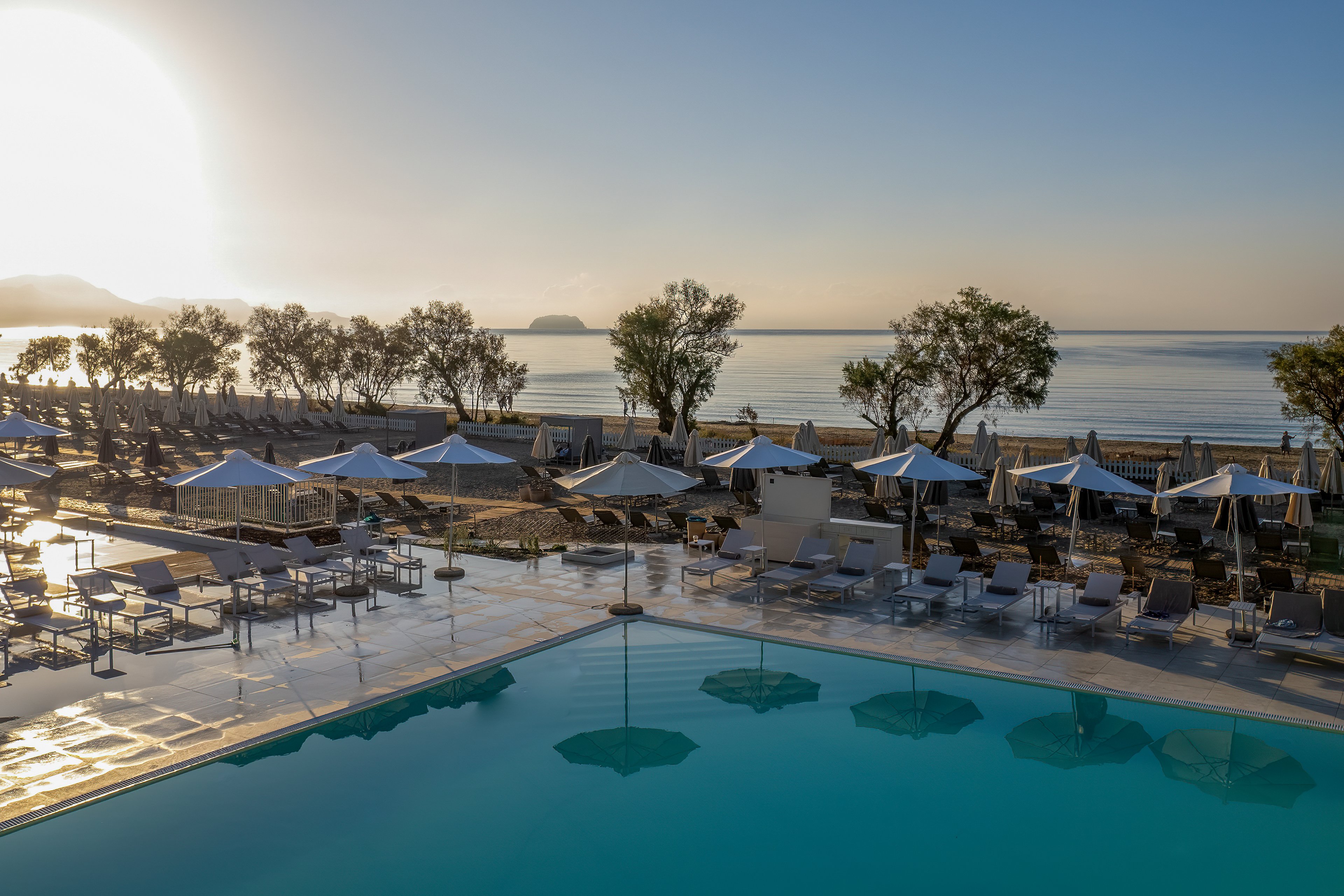 Domes Aulus Zante Autograph Collection