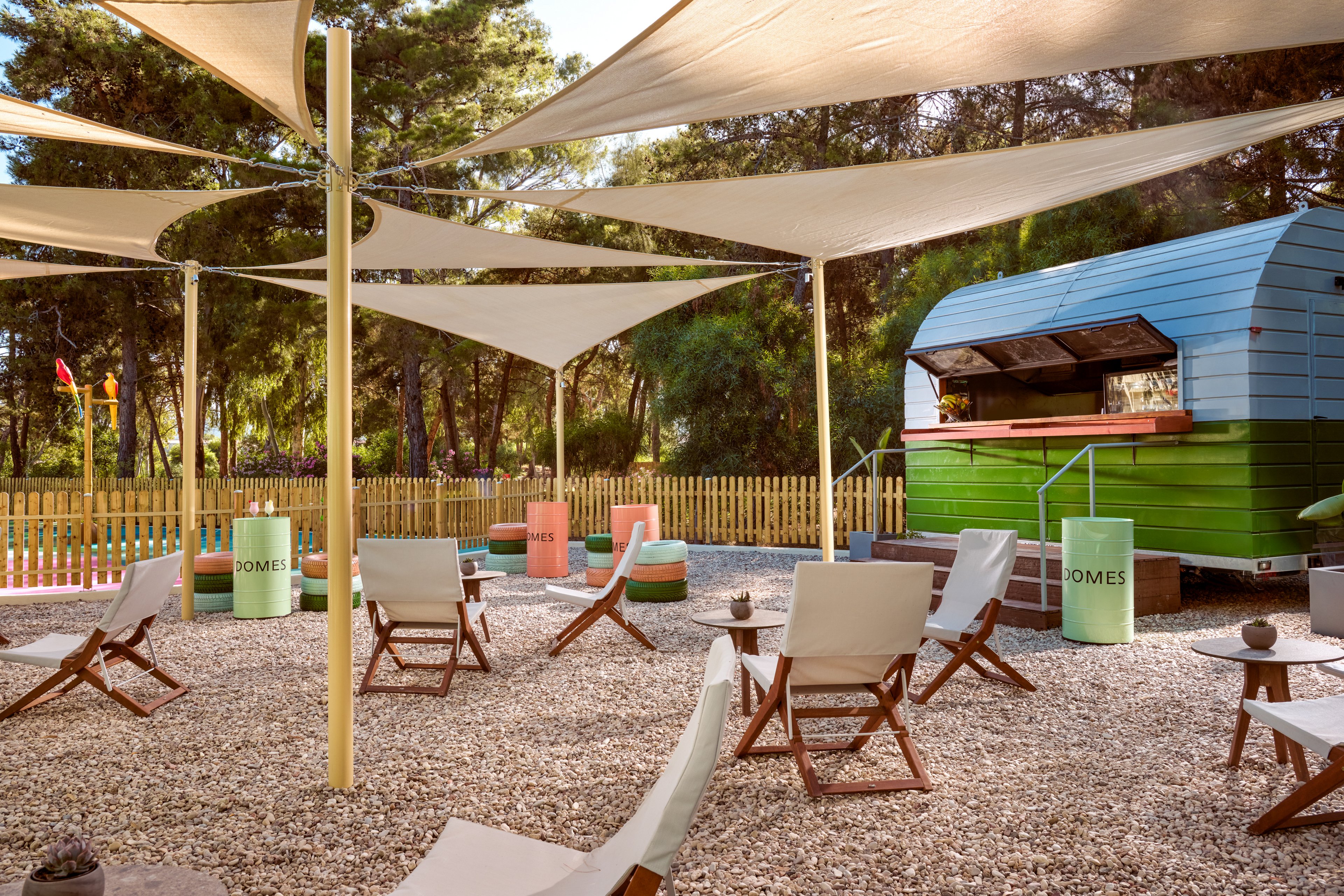 Domes Aulus Zante Autograph Collection