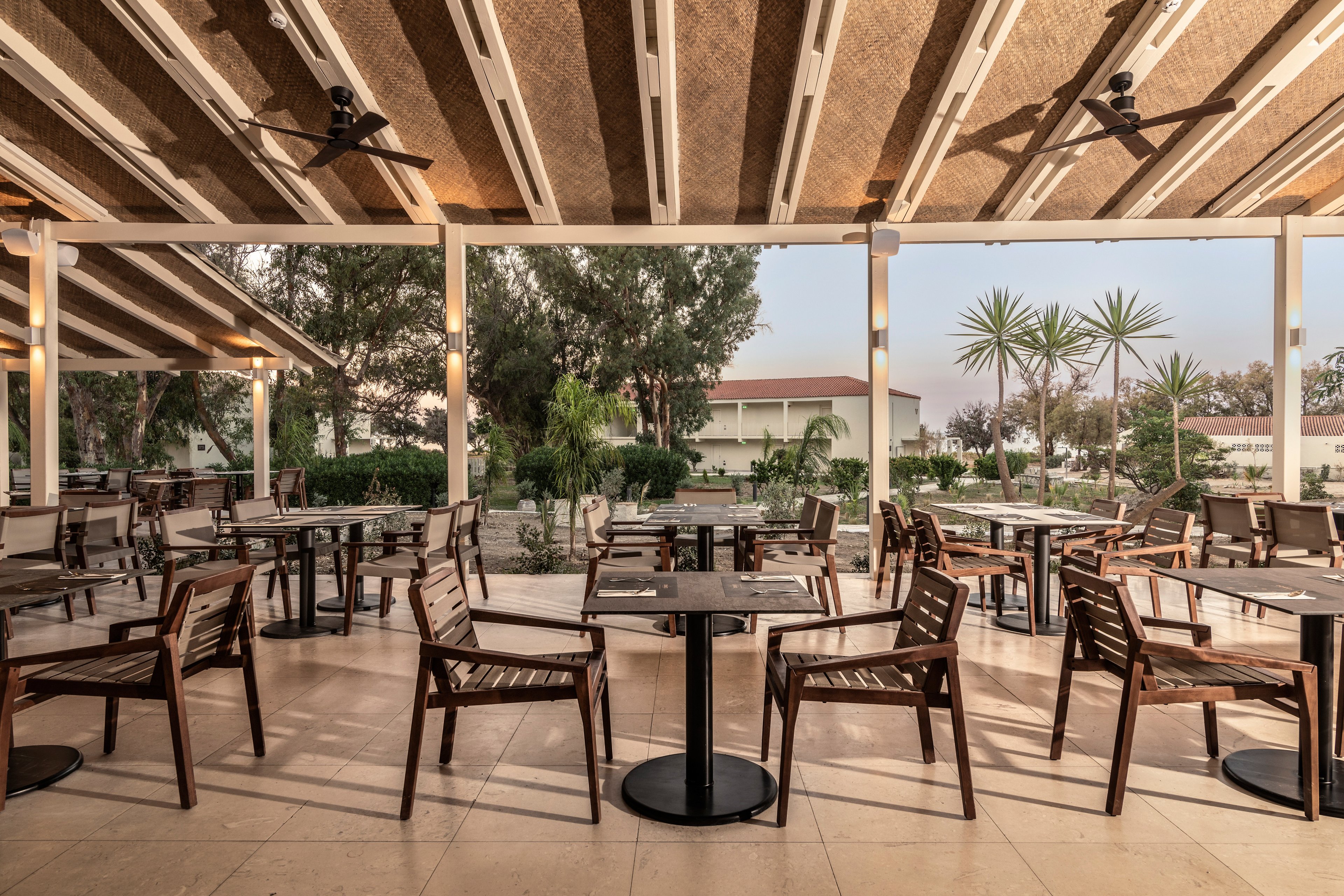 Domes Aulus Zante Autograph Collection