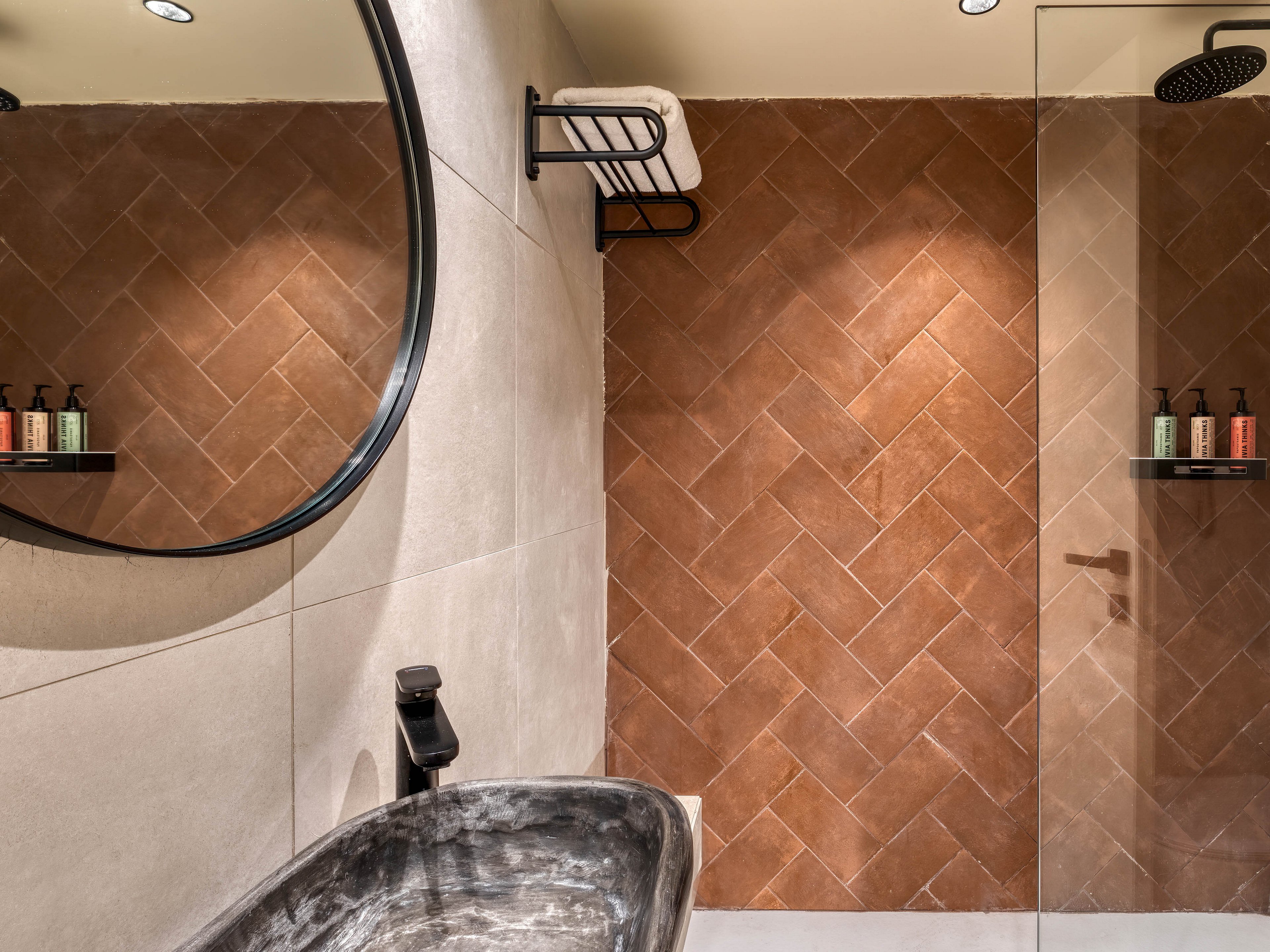 Domes Aulus Zante Autograph Collection