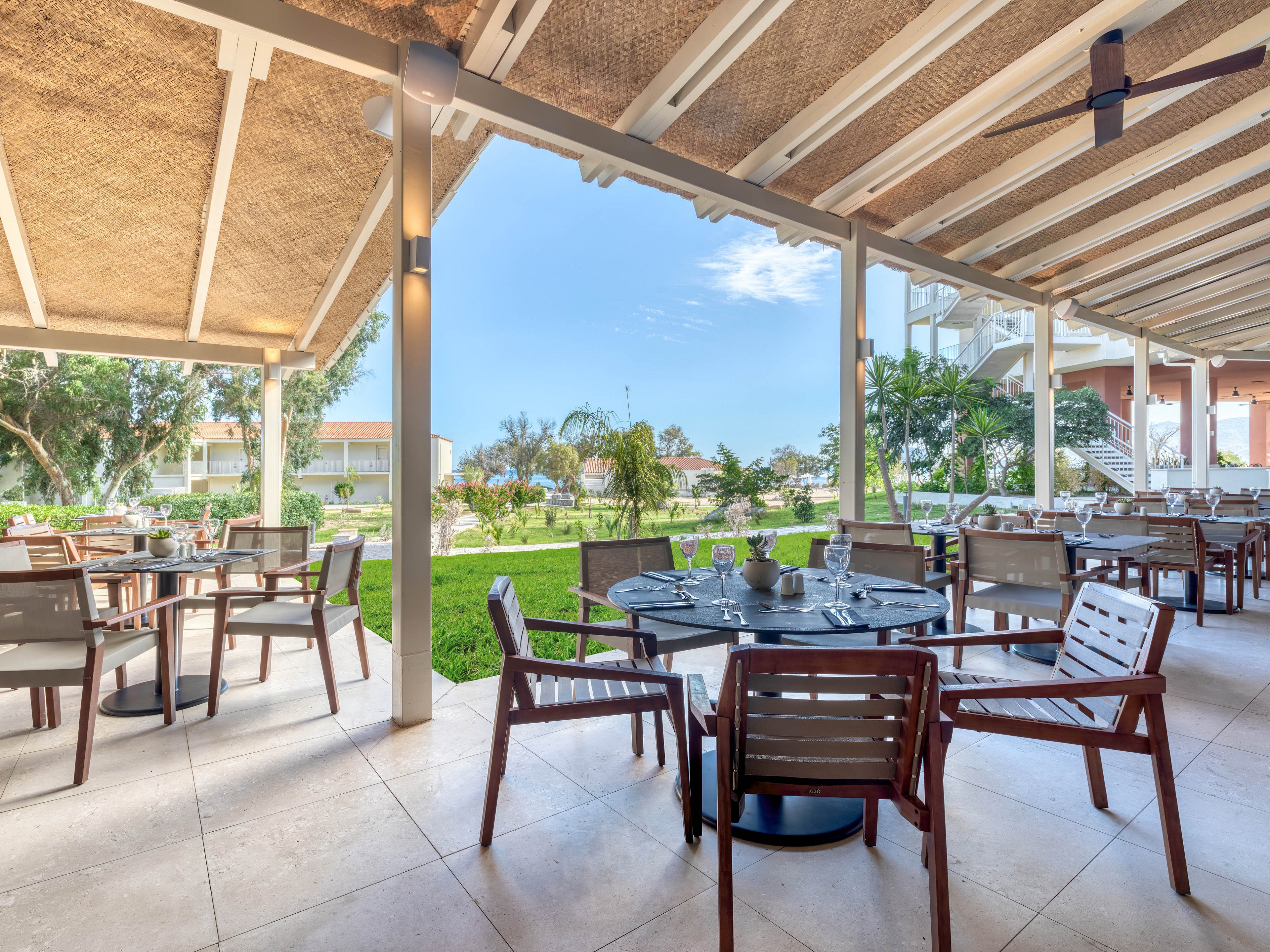 Domes Aulus Zante Autograph Collection