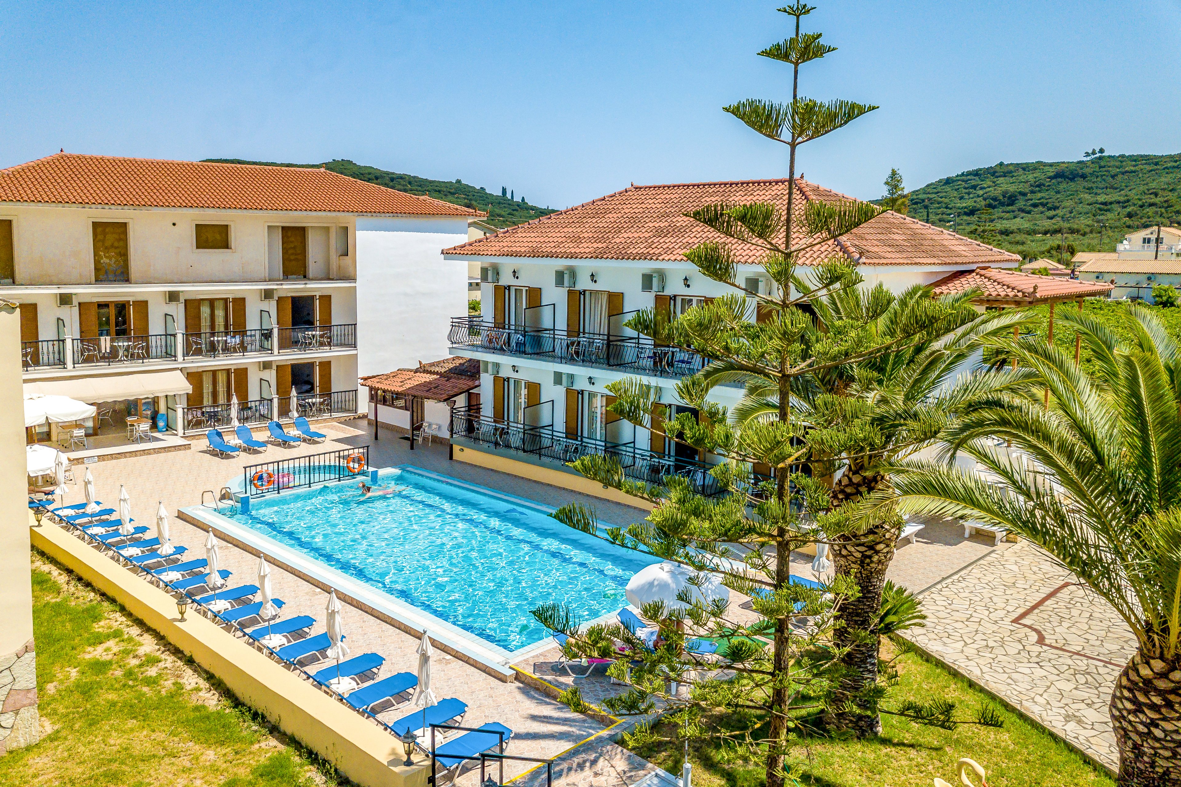 Litsa Studios & Apartments