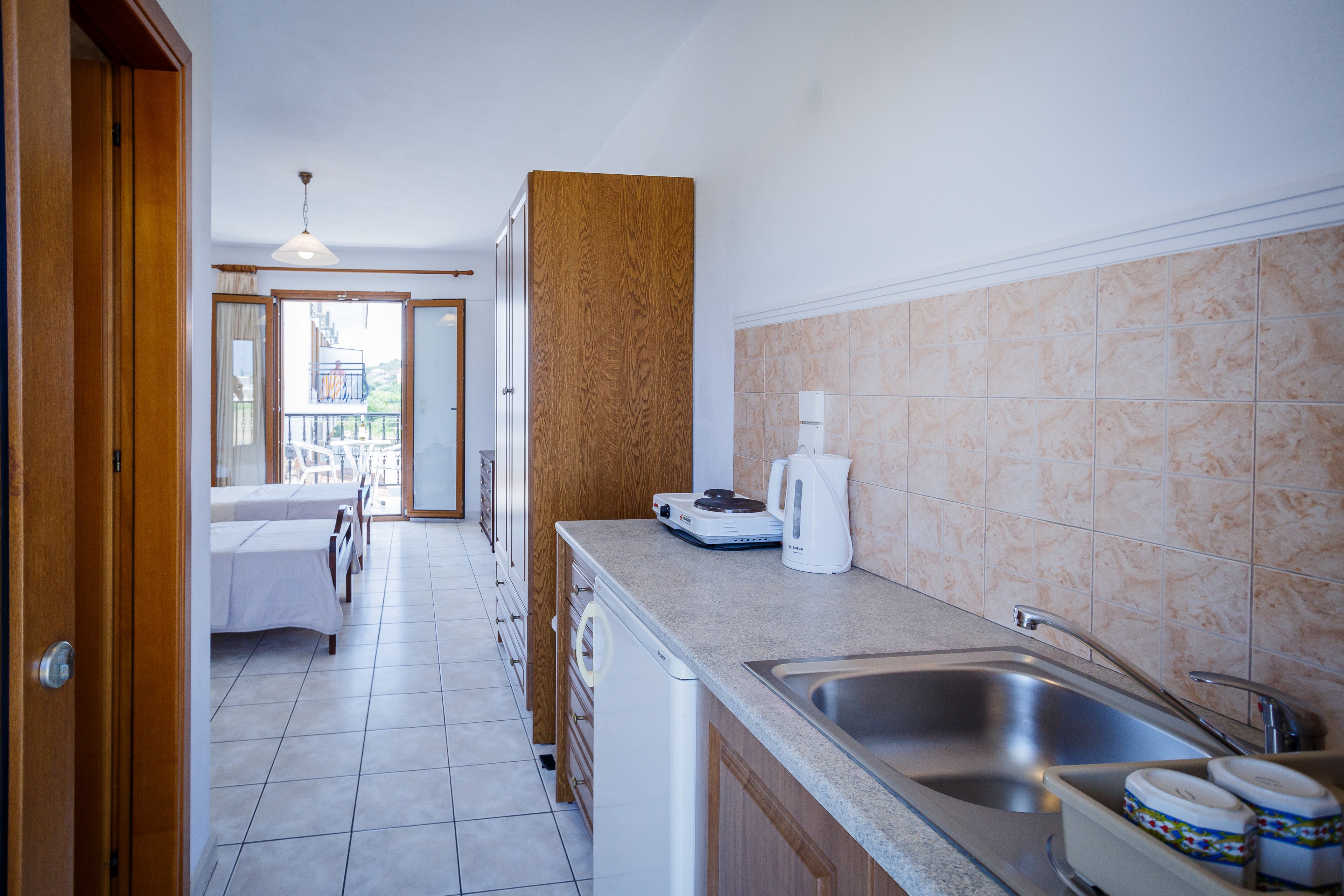 Litsa Studios & Apartments