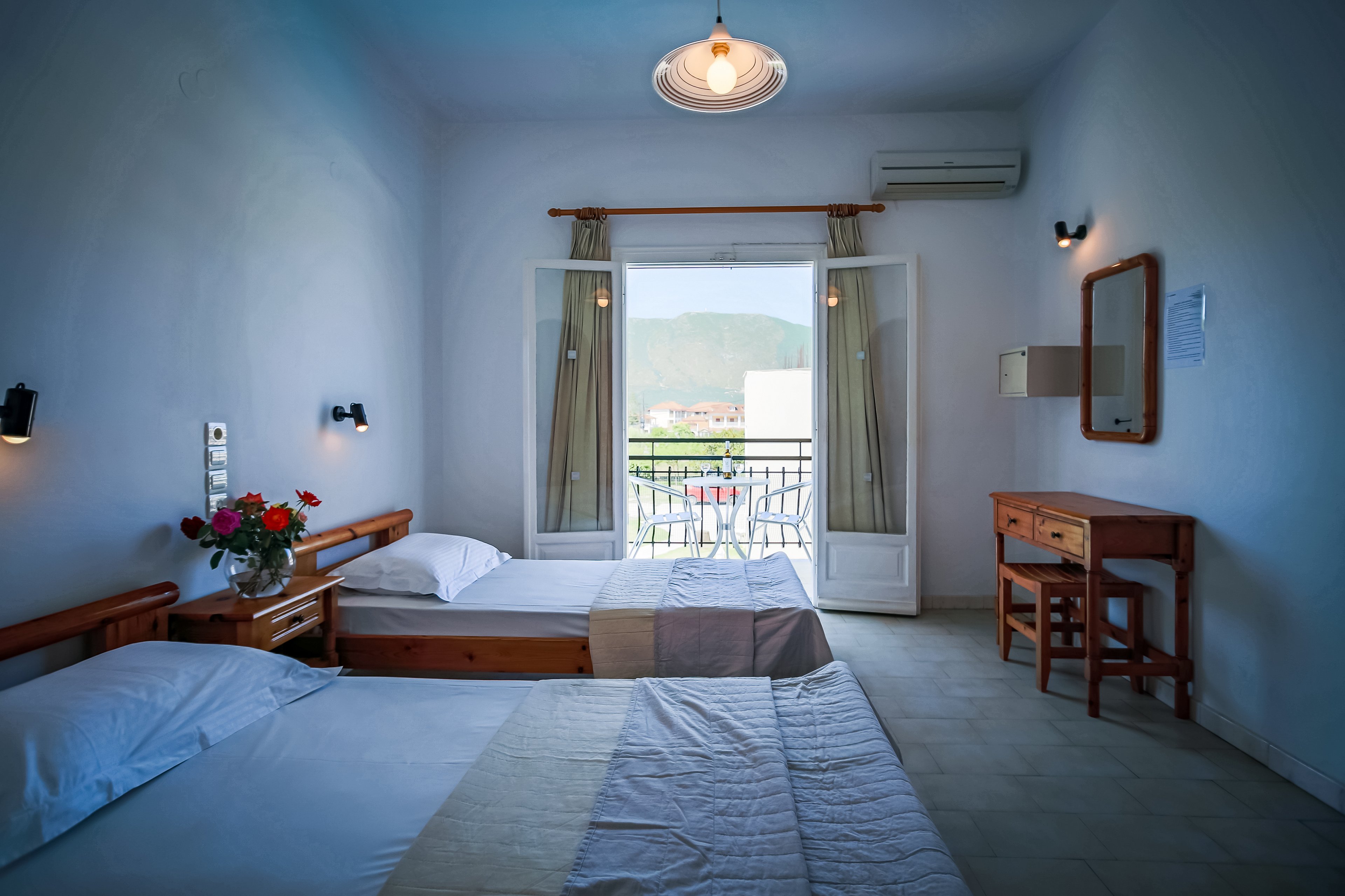 Litsa Studios & Apartments