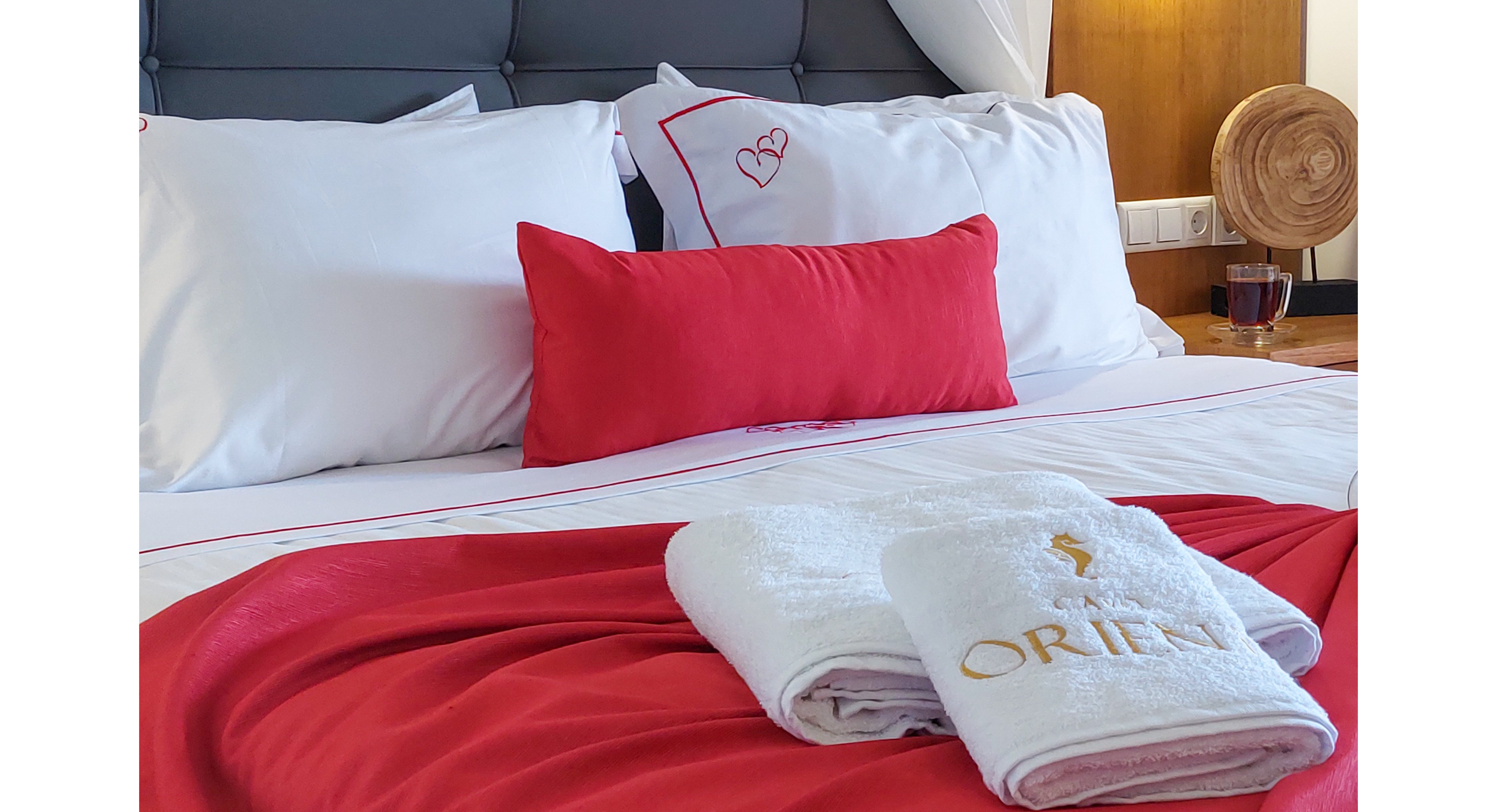 Cavo Orient Beach Hotel