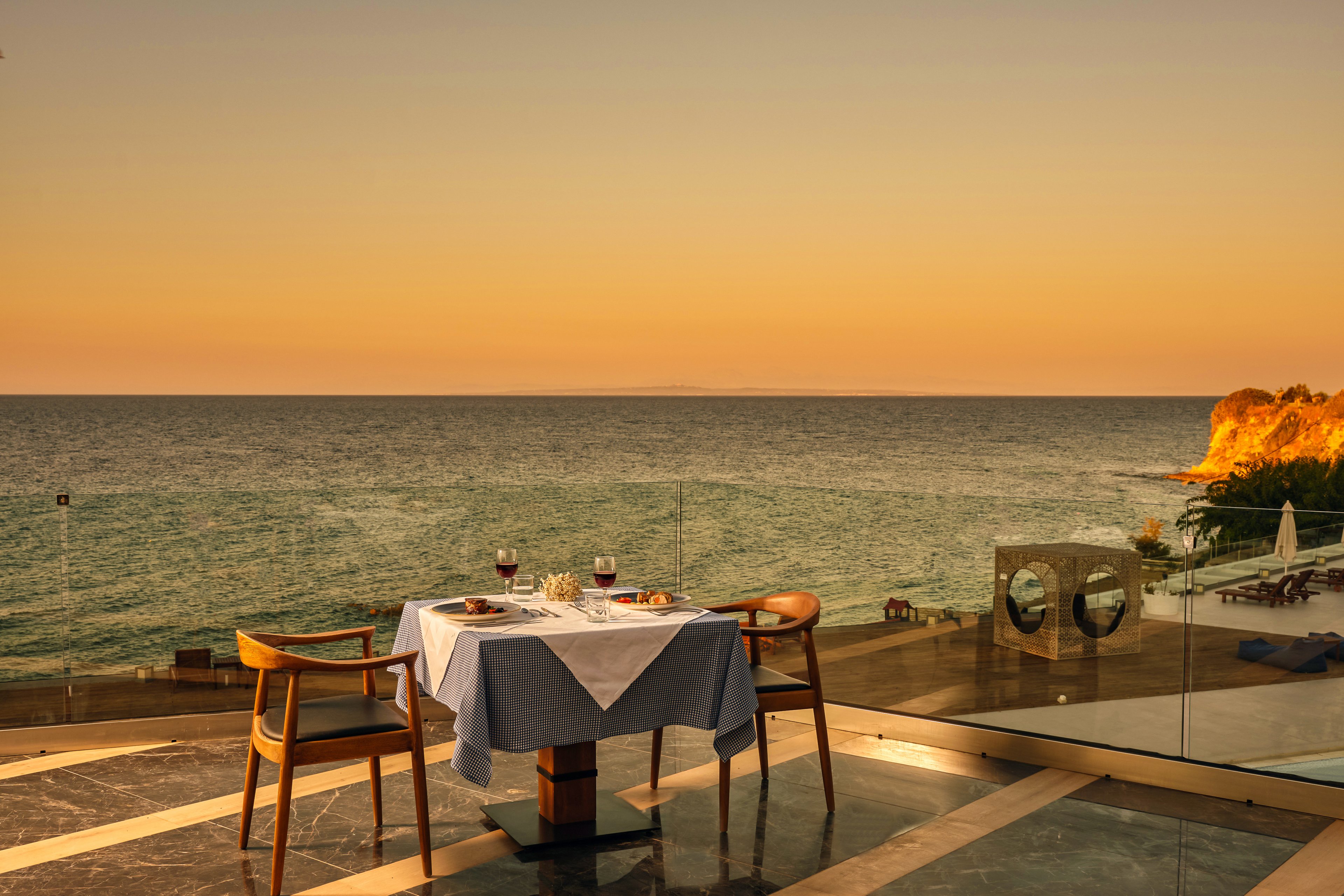 Cavo Orient Beach Hotel