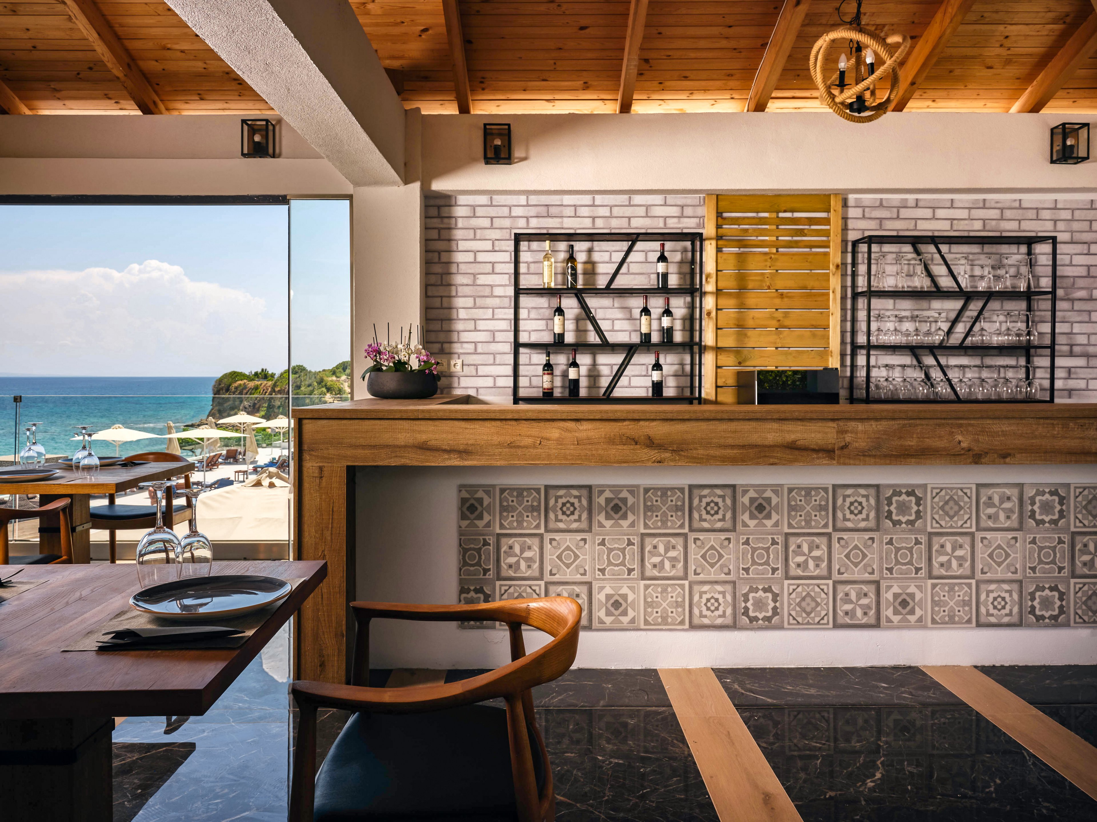 Cavo Orient Beach Hotel