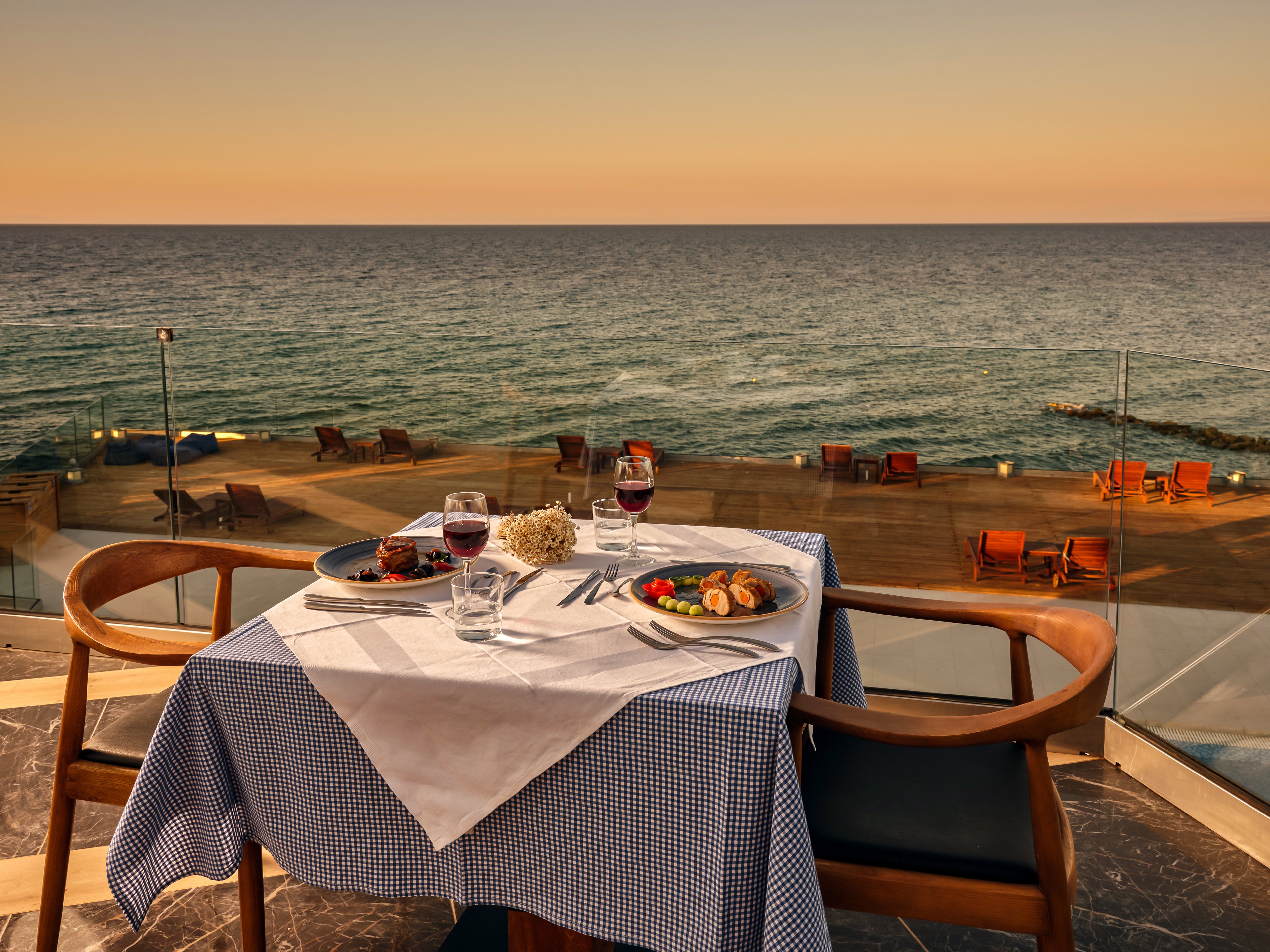 Cavo Orient Beach Hotel