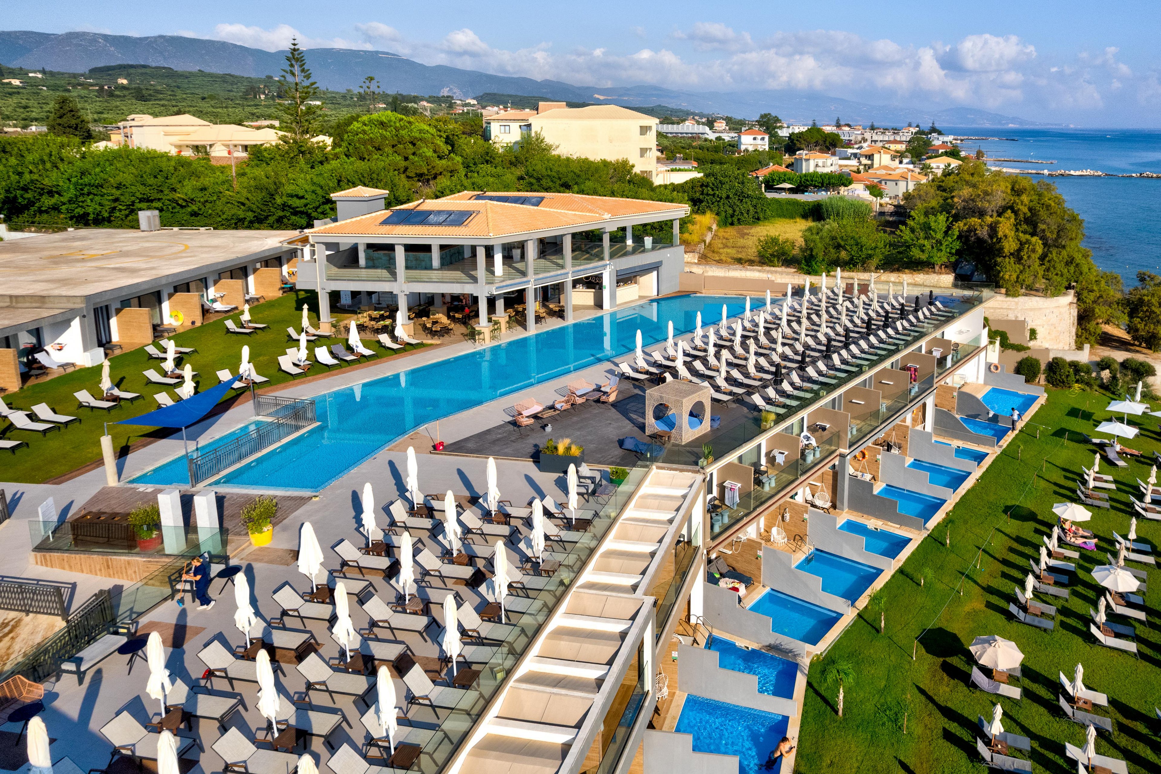 Cavo Orient Beach Hotel