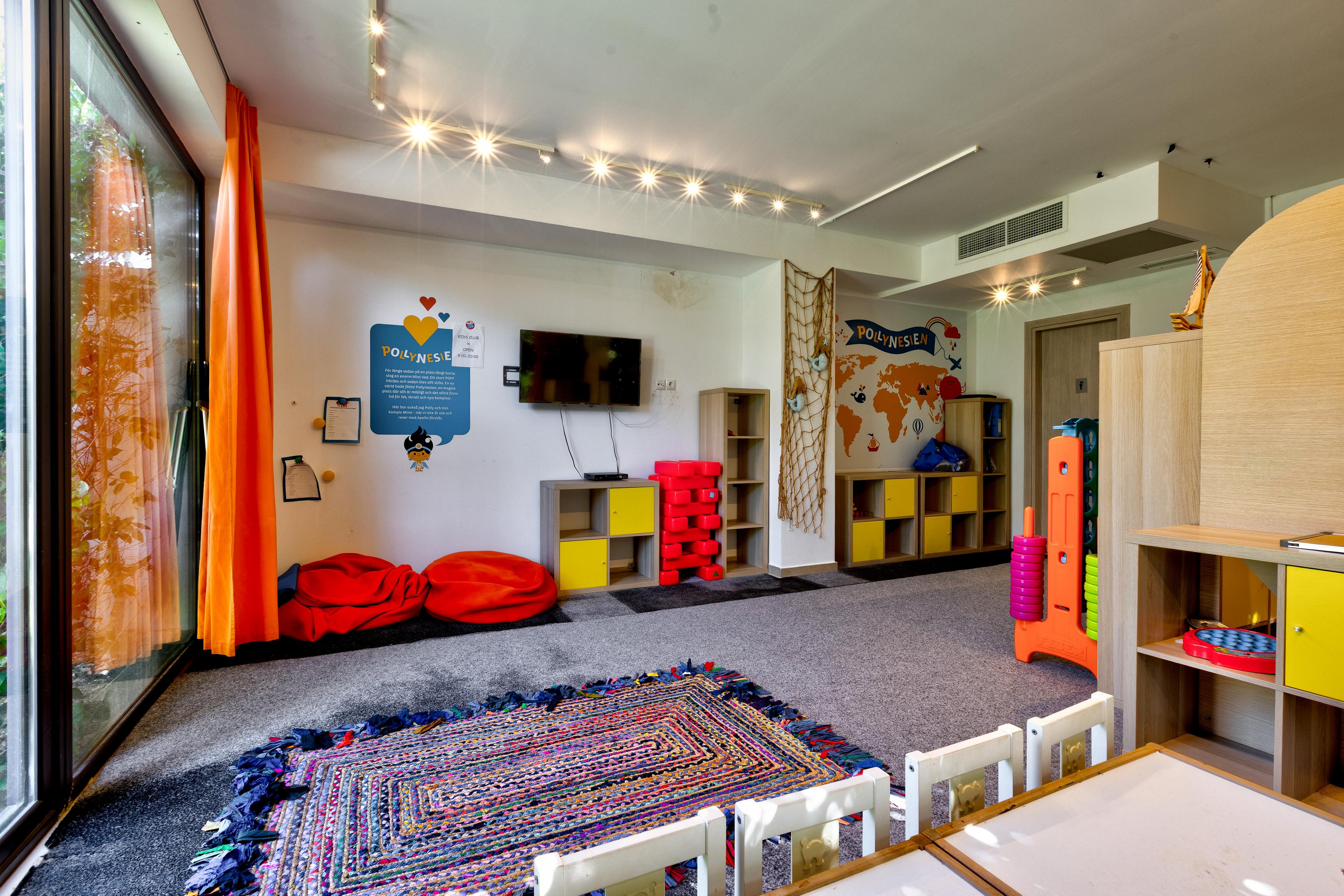 Cavo Orient Beach Hotel