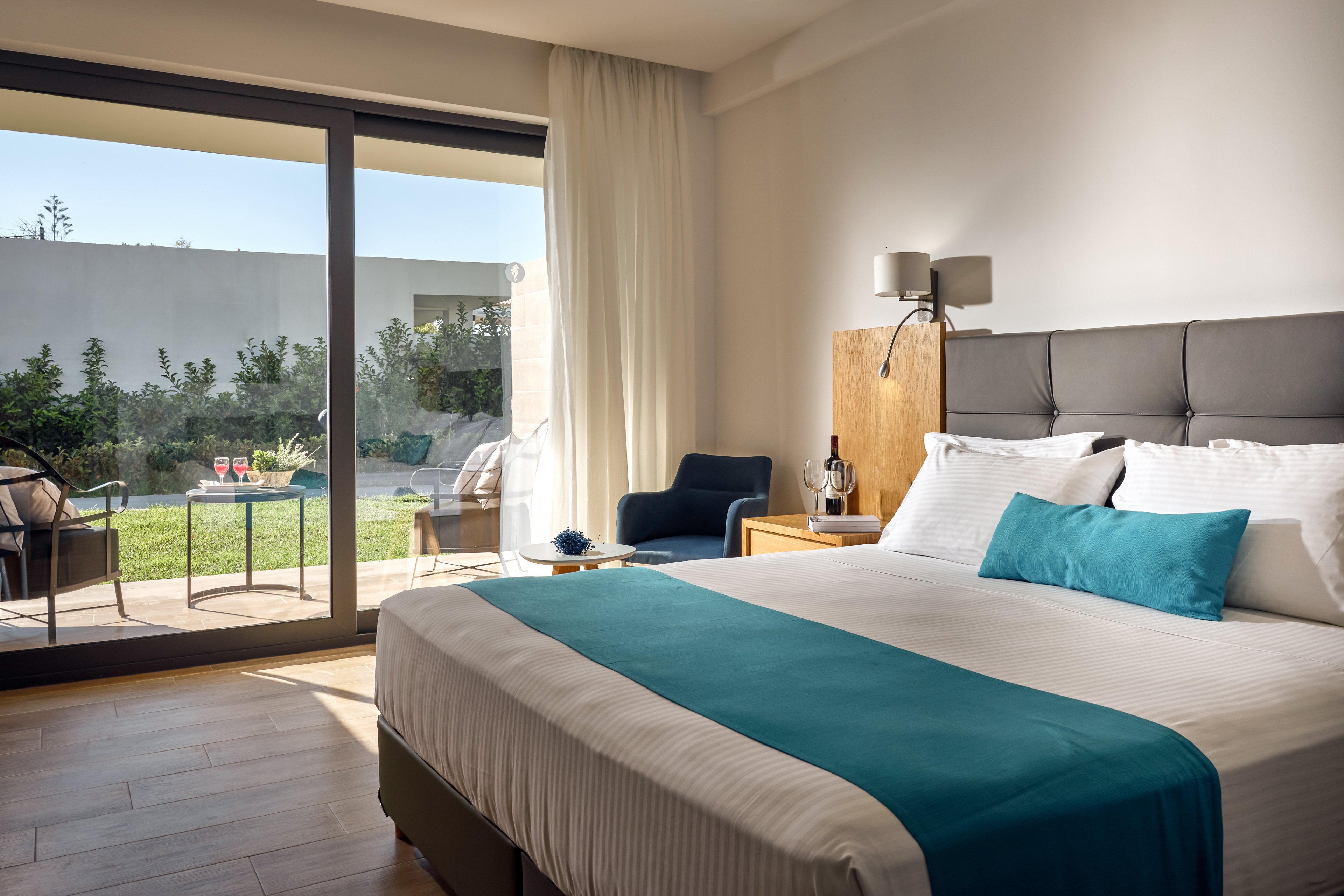 Cavo Orient Beach Hotel