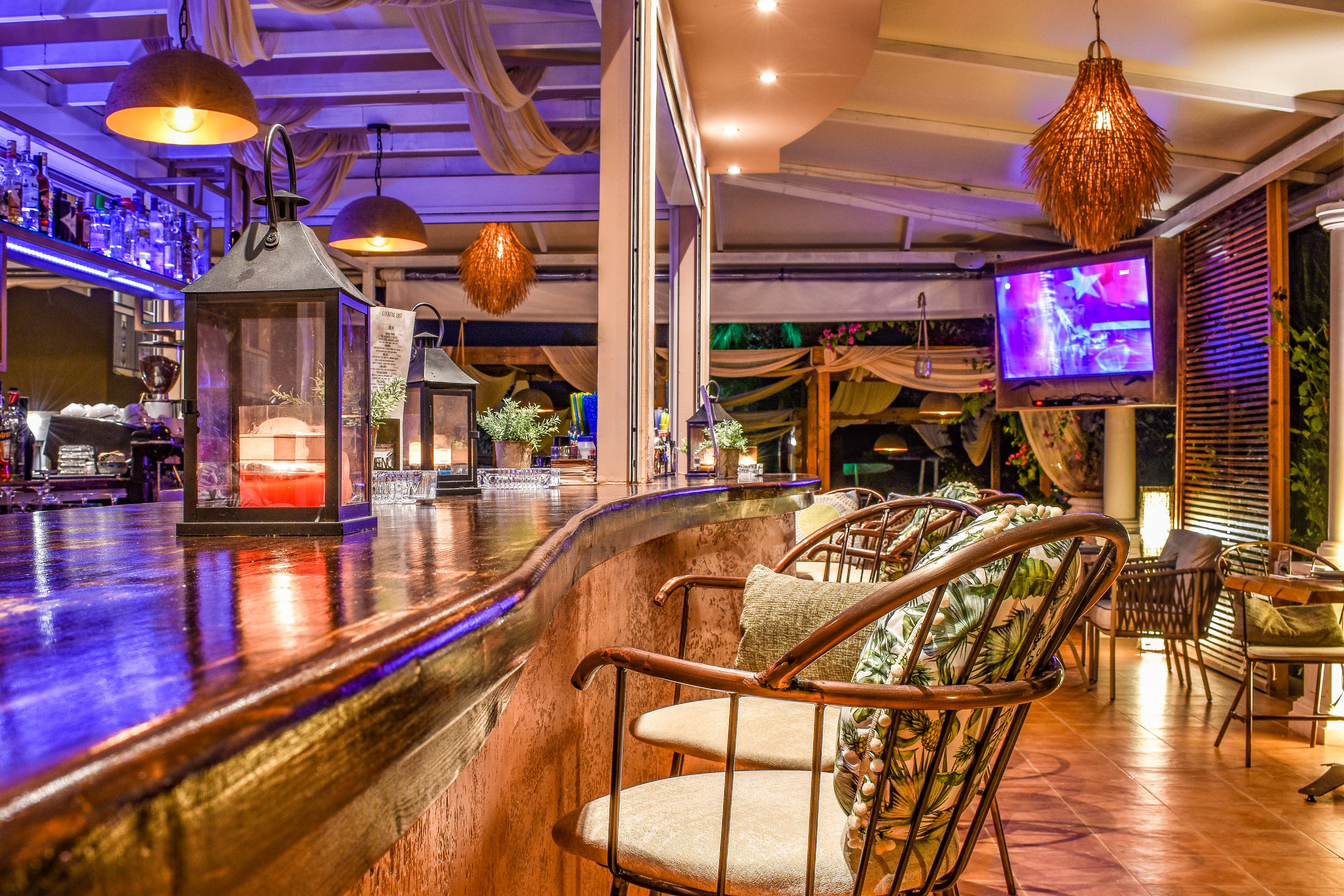 Aeolos Boutique Hotel & Suites