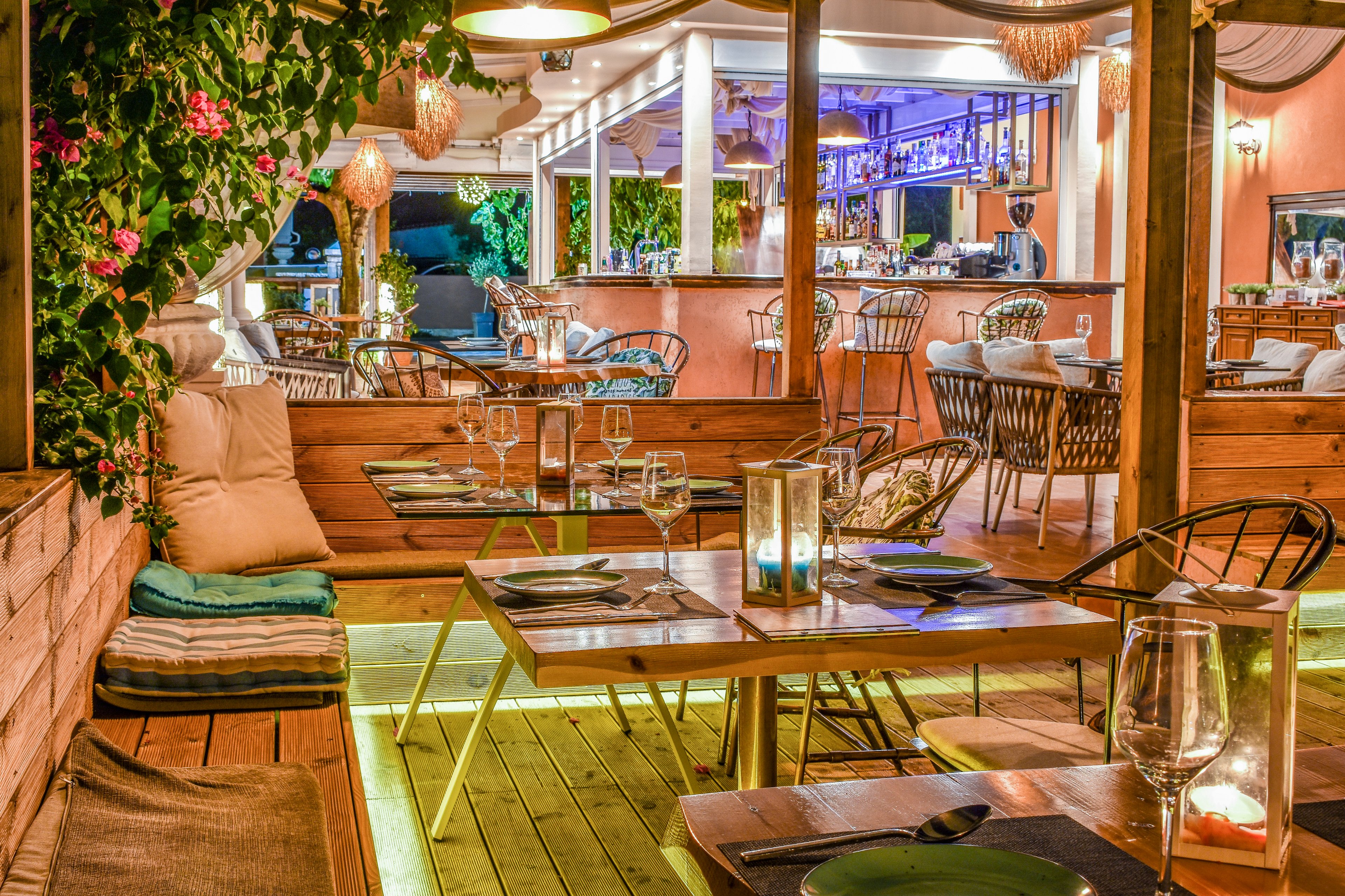 Aeolos Boutique Hotel & Suites