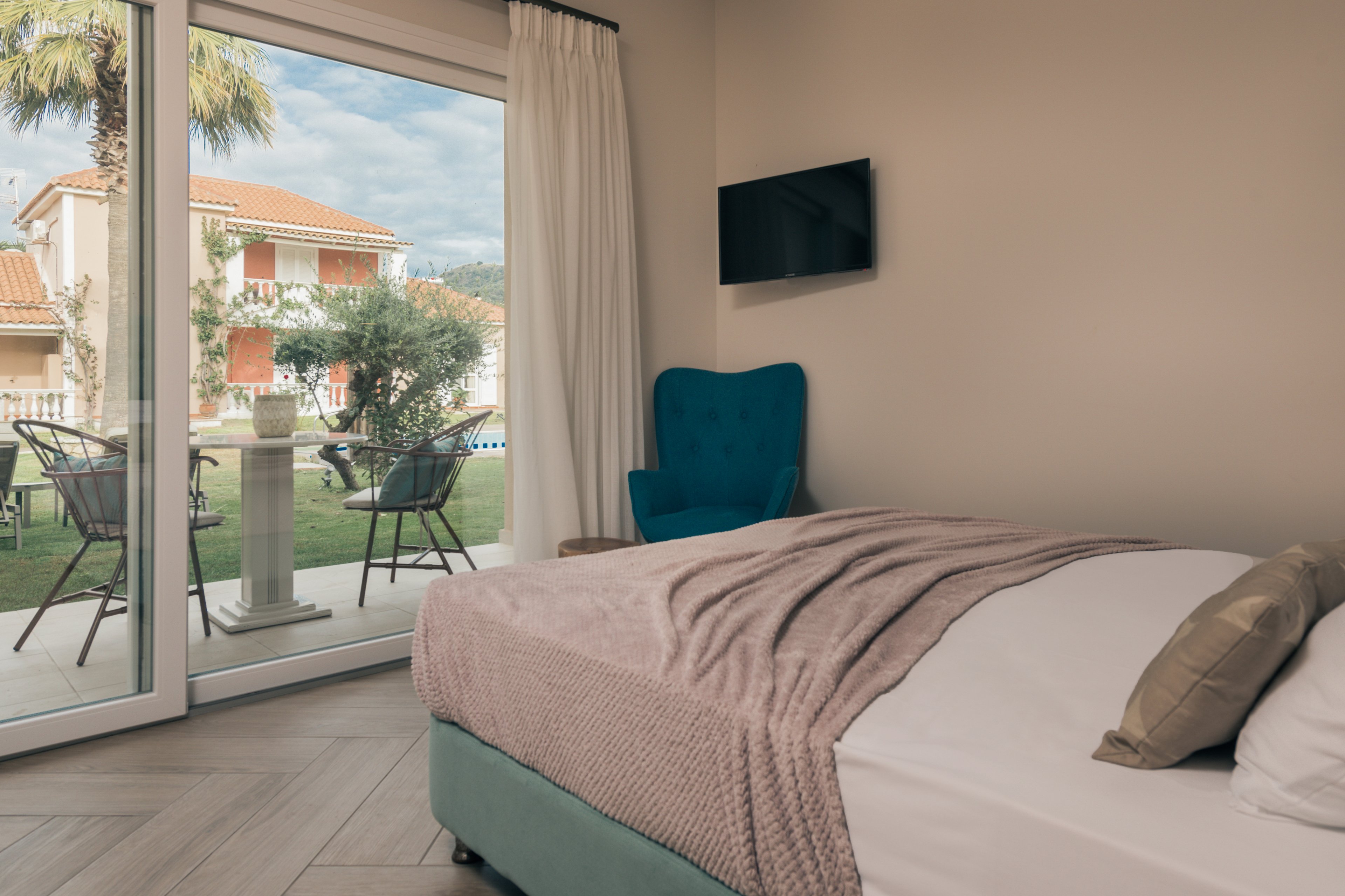 Aeolos Boutique Hotel & Suites