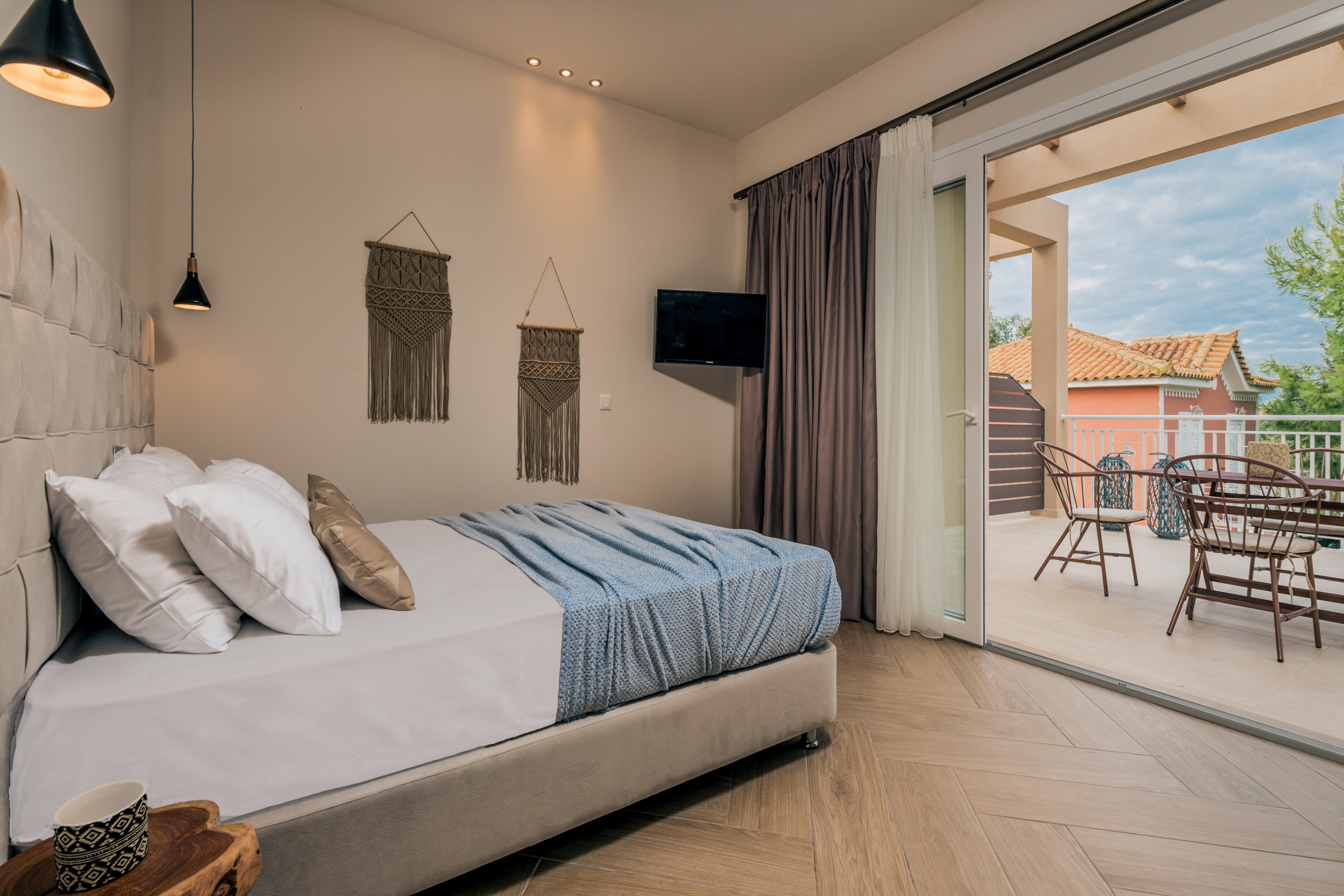 Aeolos Boutique Hotel & Suites