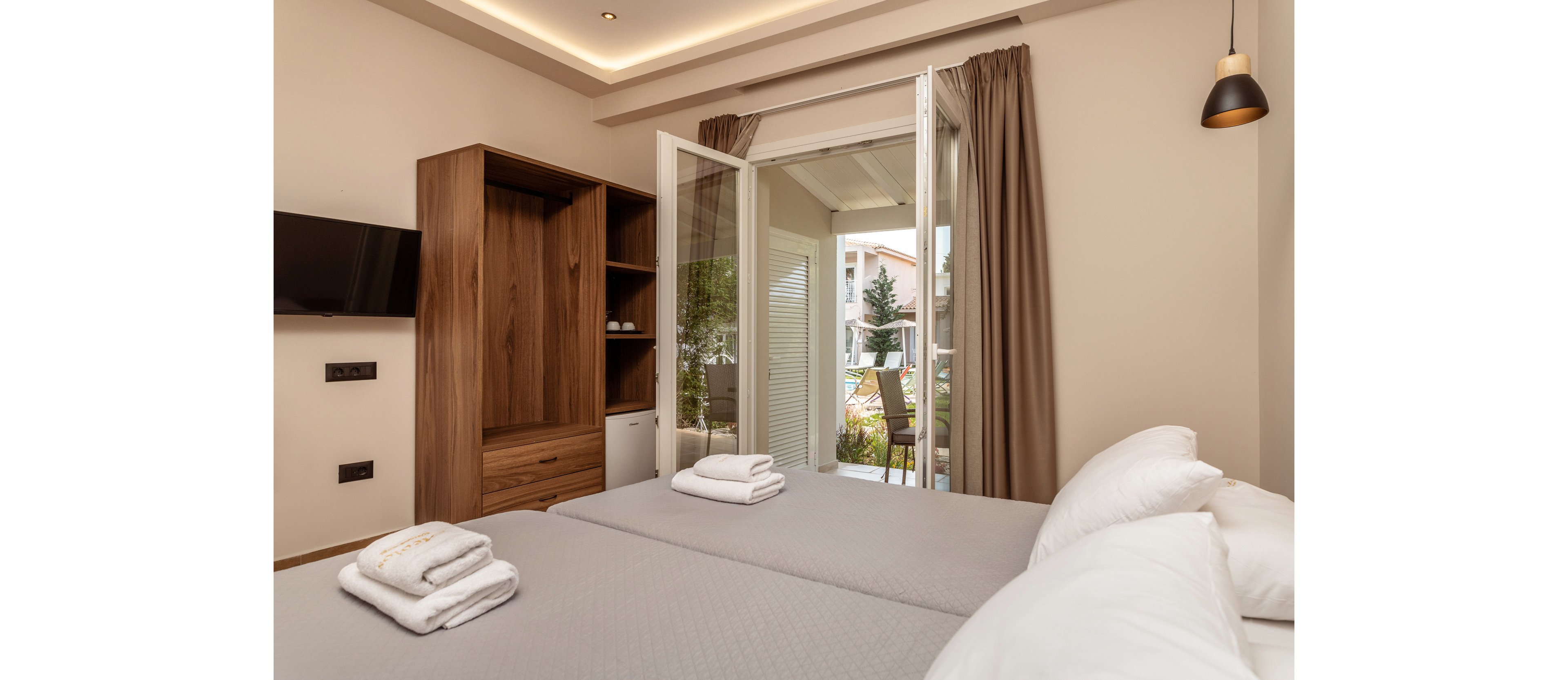 Aeolos Boutique Hotel & Suites