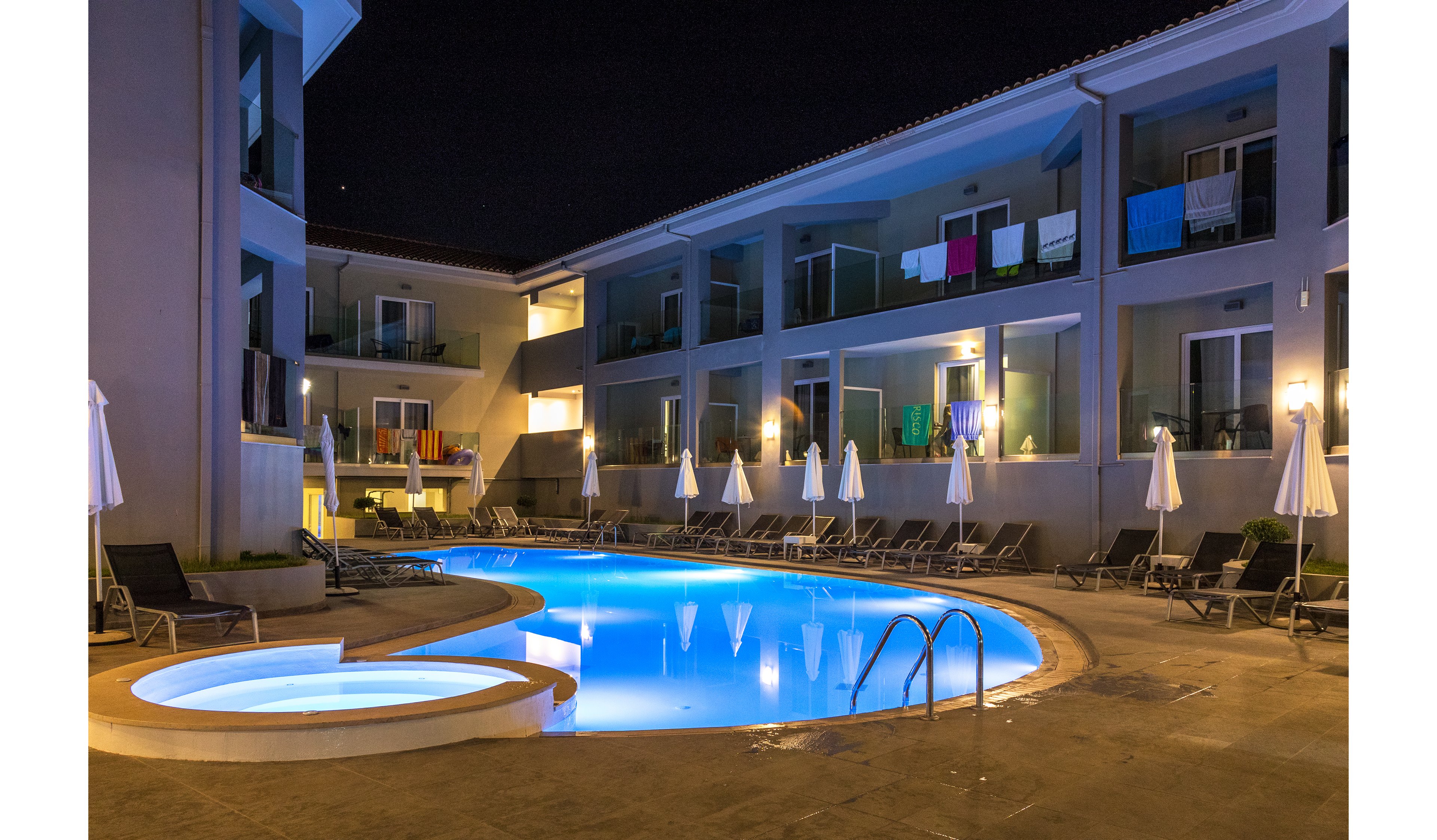 White Olive Premium Hotel