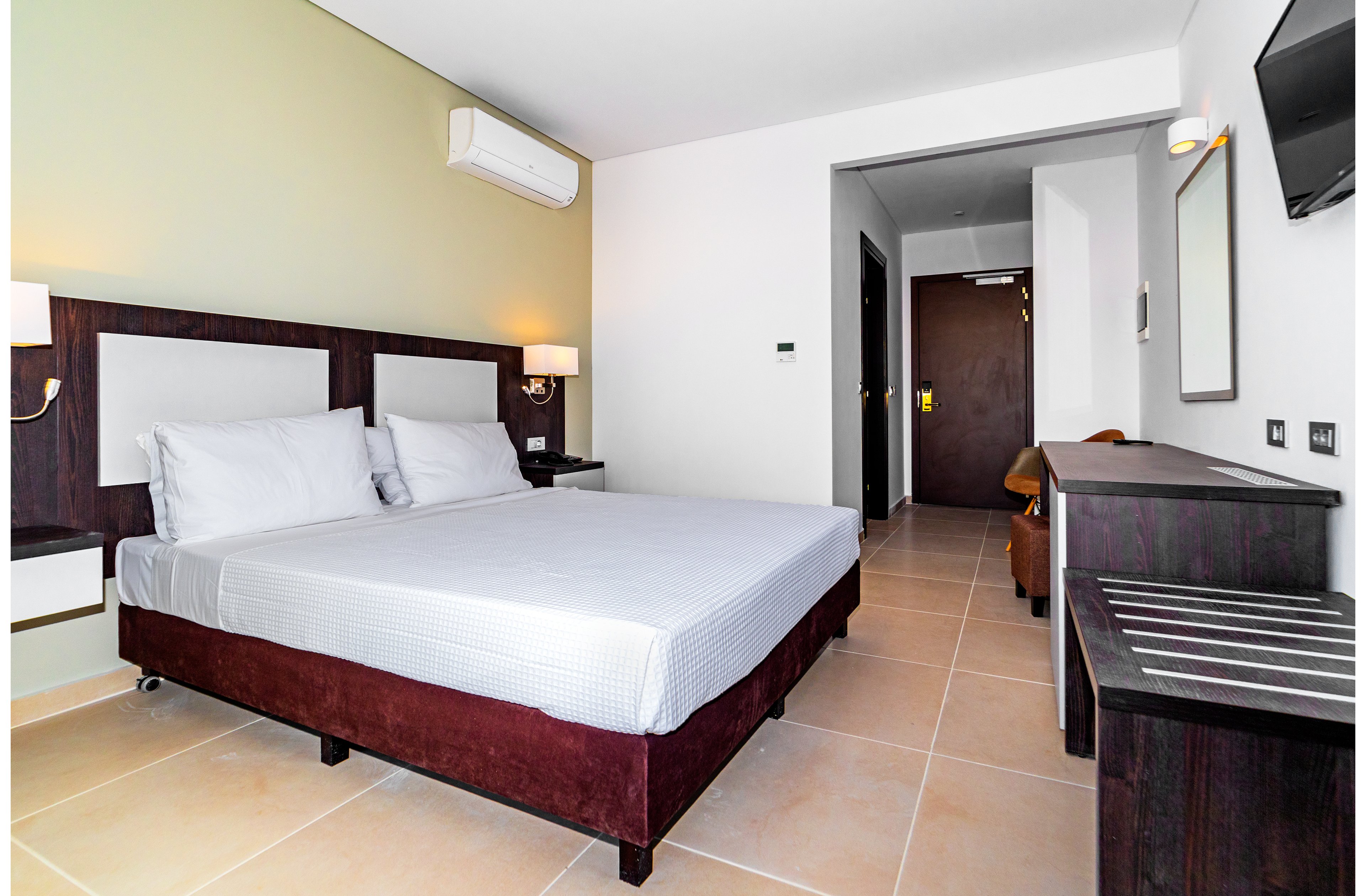 White Olive Premium Hotel