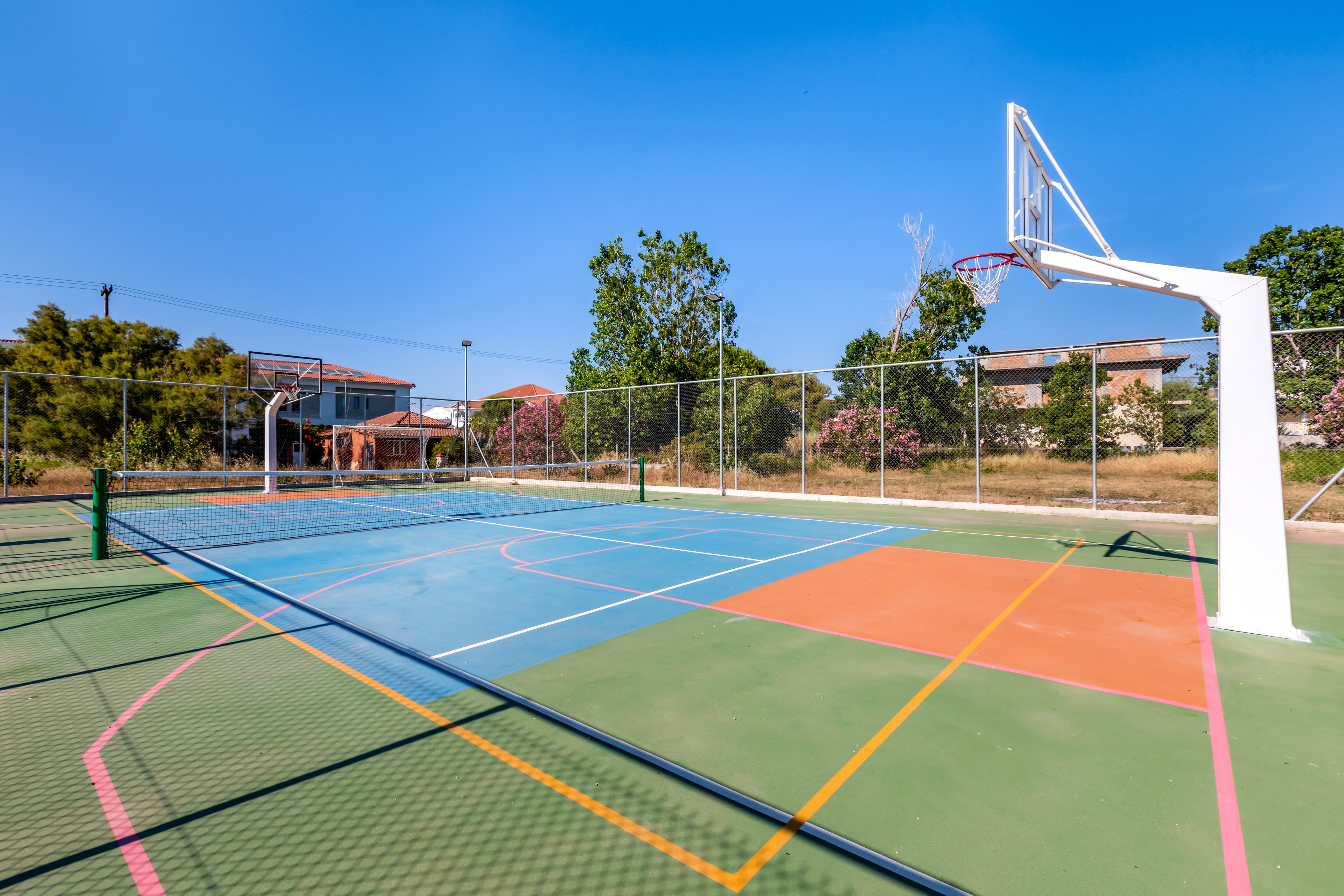 White Olive Premium Hotel