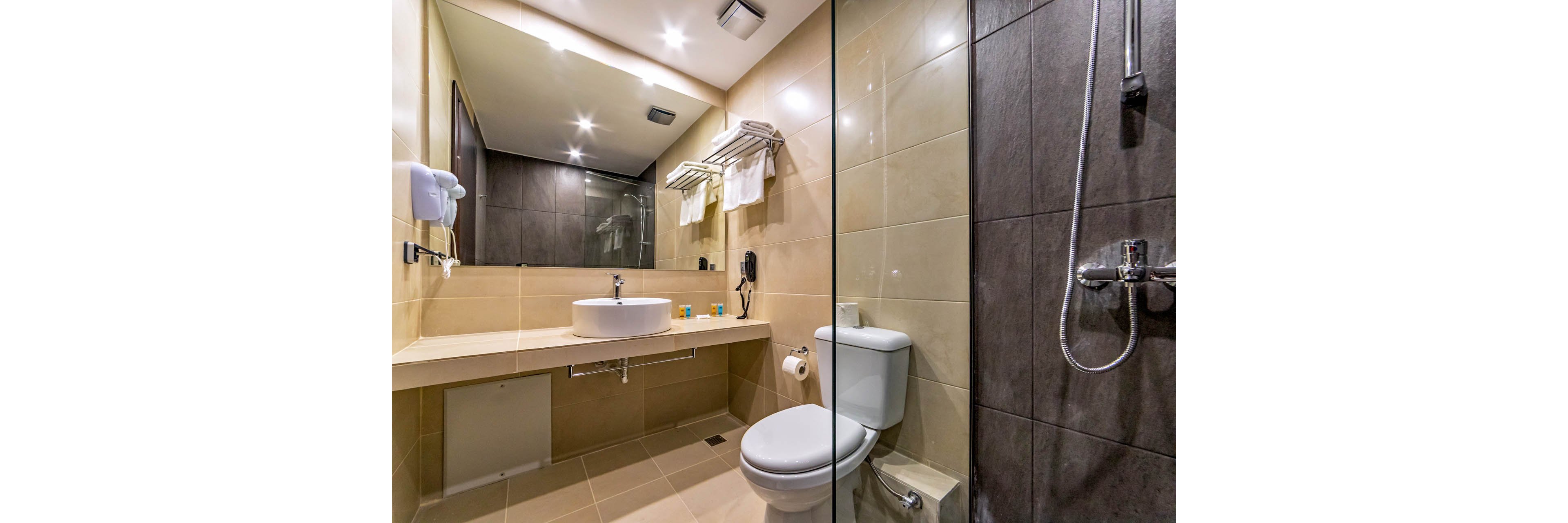 White Olive Premium Hotel
