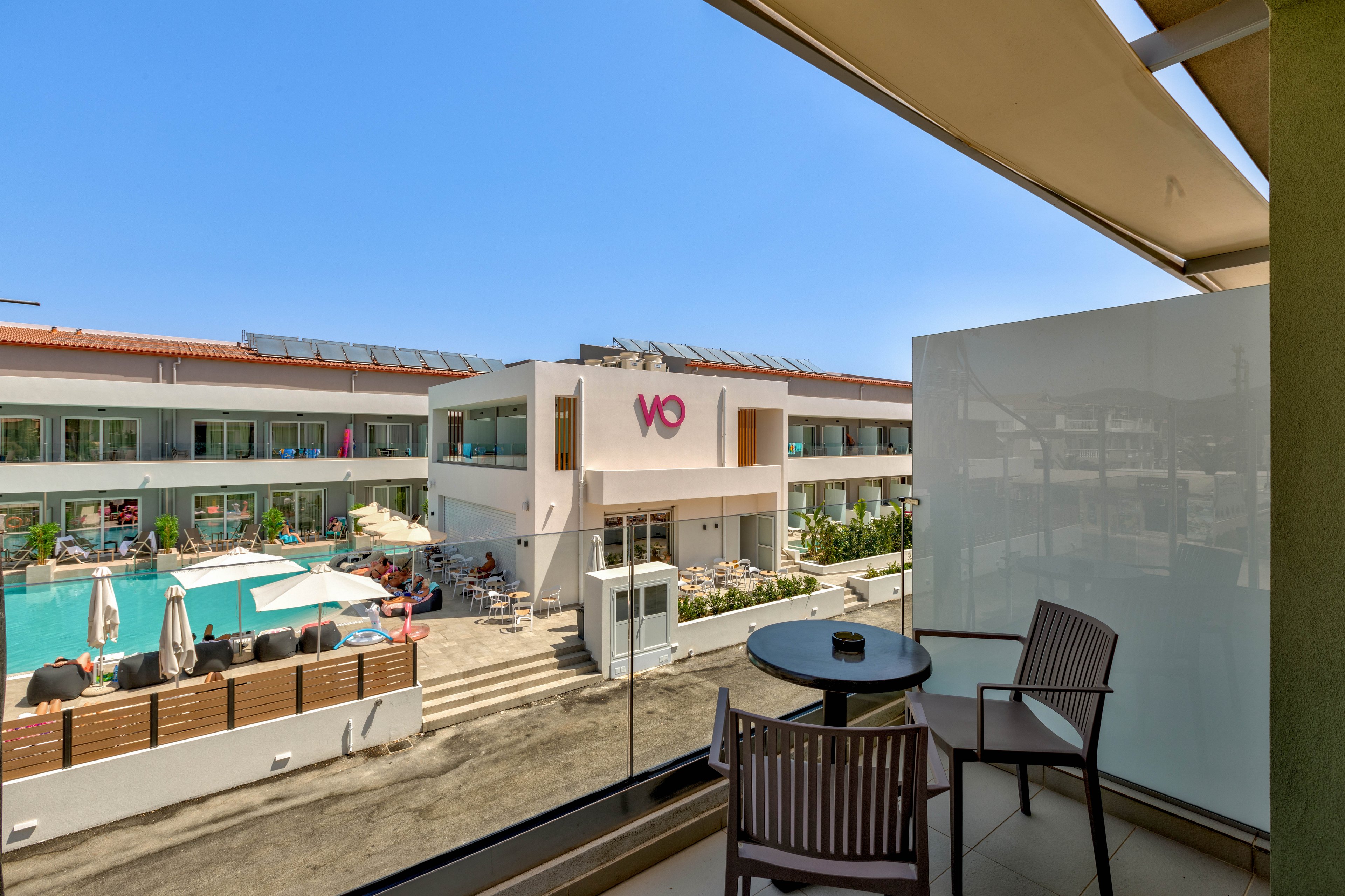 White Olive Premium Hotel