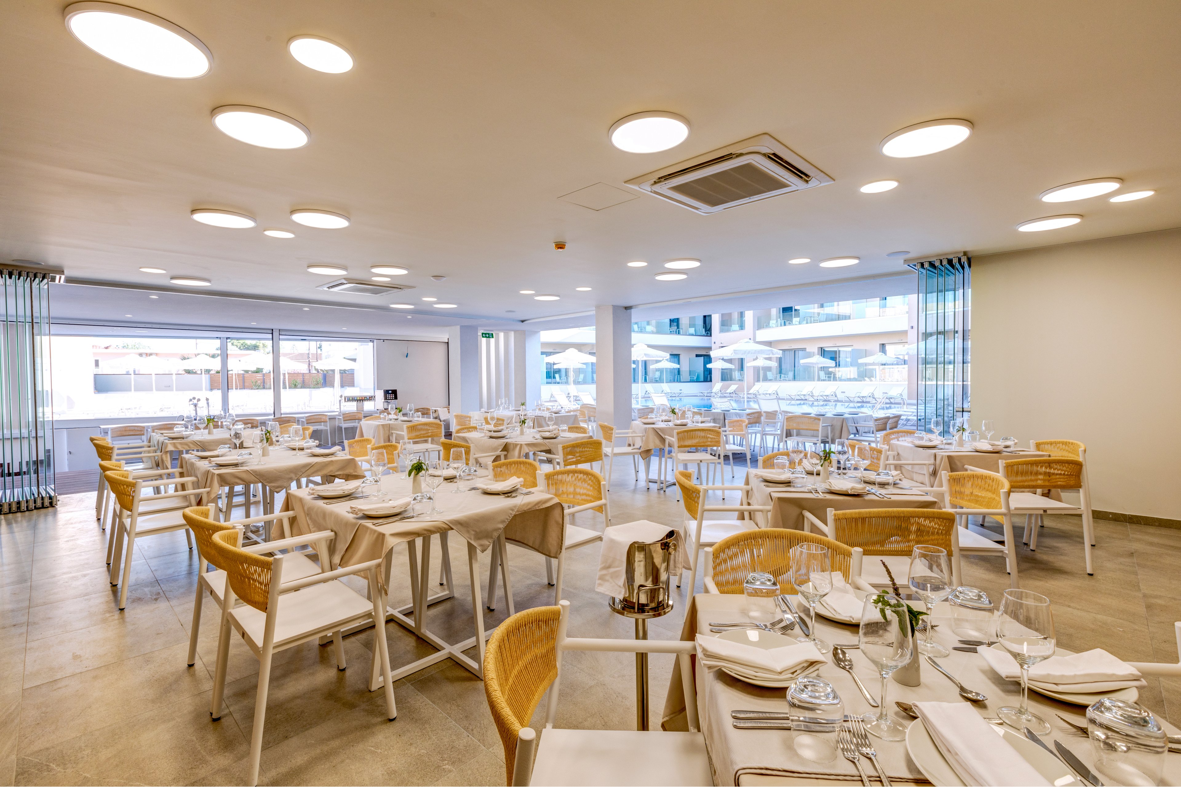 White Olive Elite Hotel