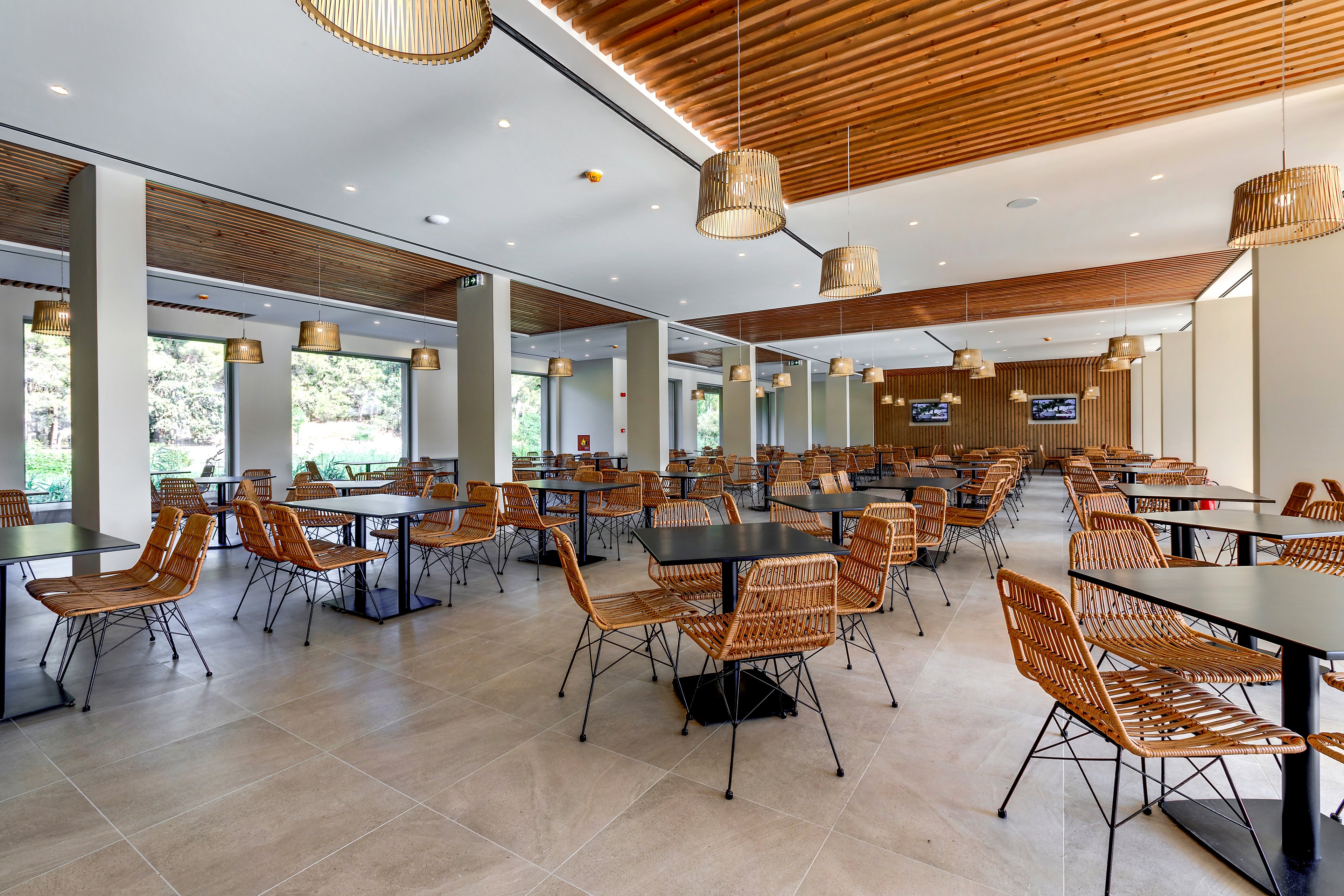 White Olive Elite Hotel