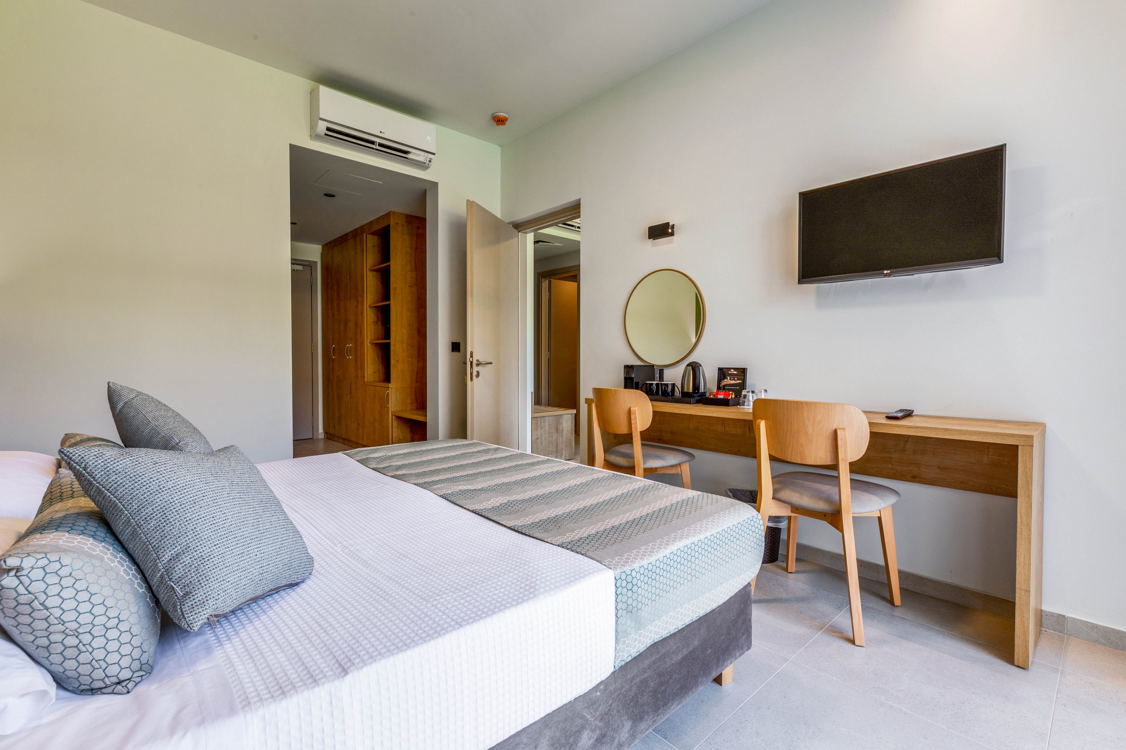White Olive Elite Hotel