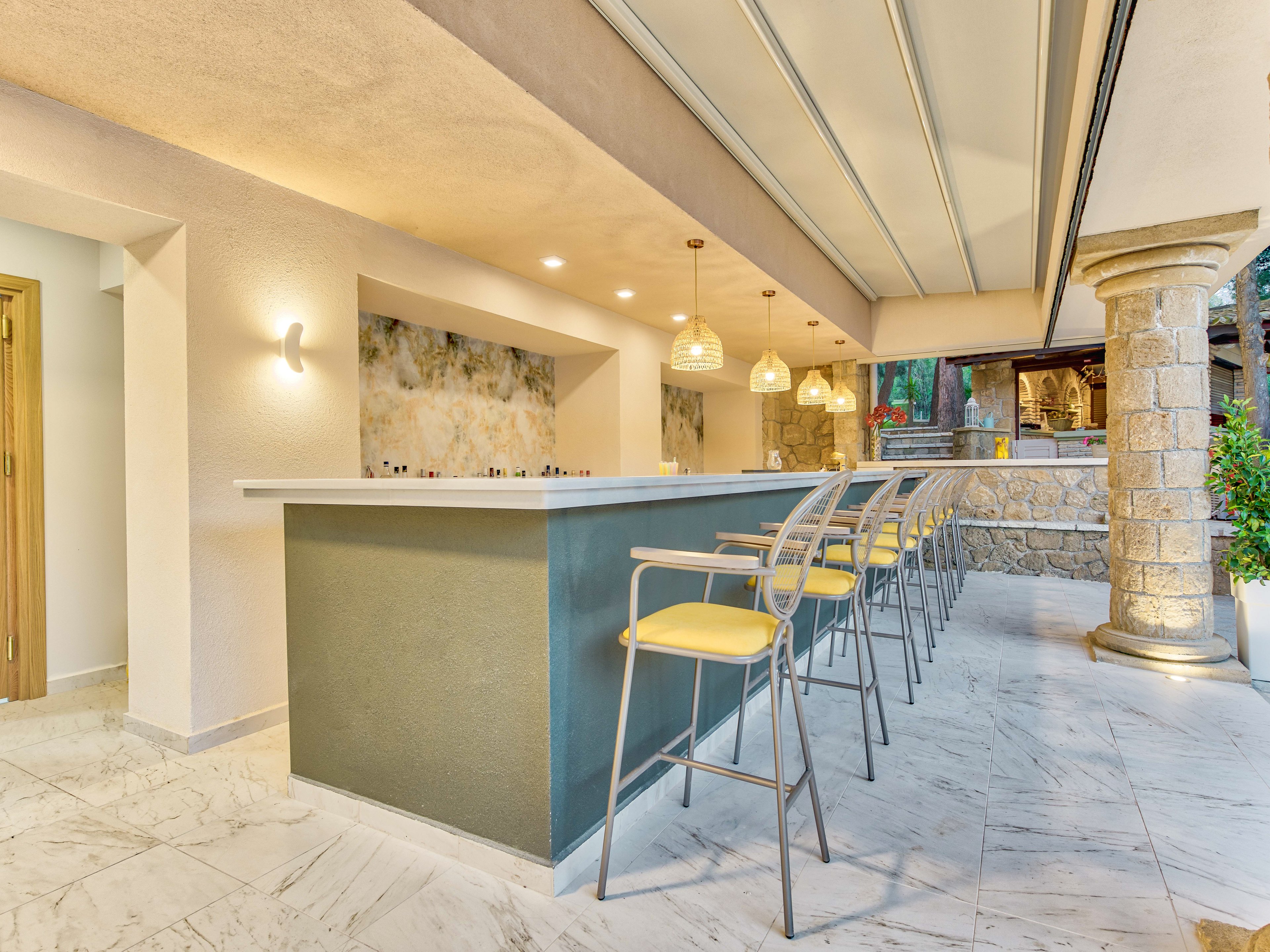 Hotel Vasilikos Beach