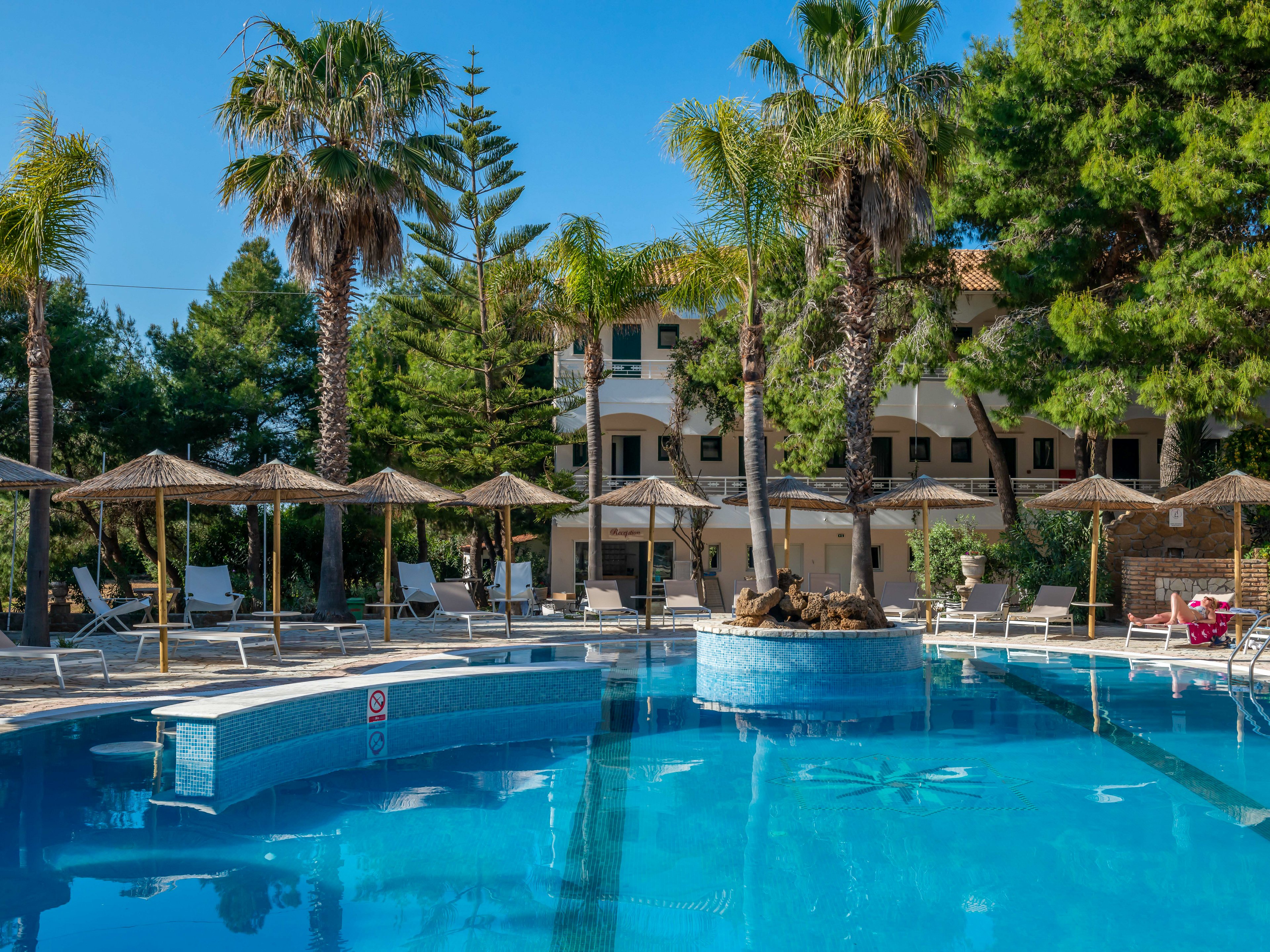 Hotel Vasilikos Beach