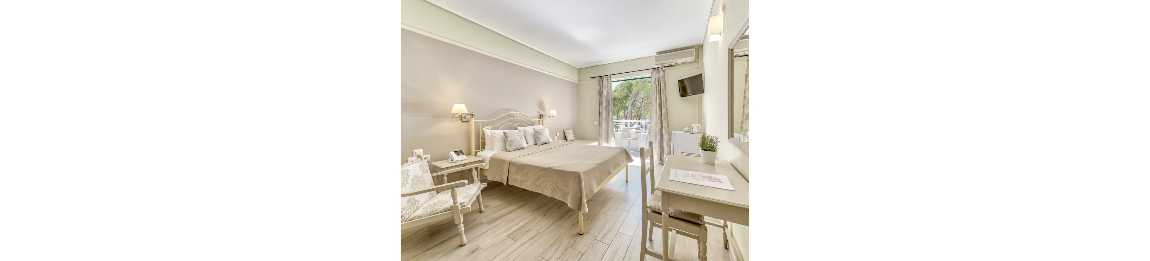 Hotel Vasilikos Beach