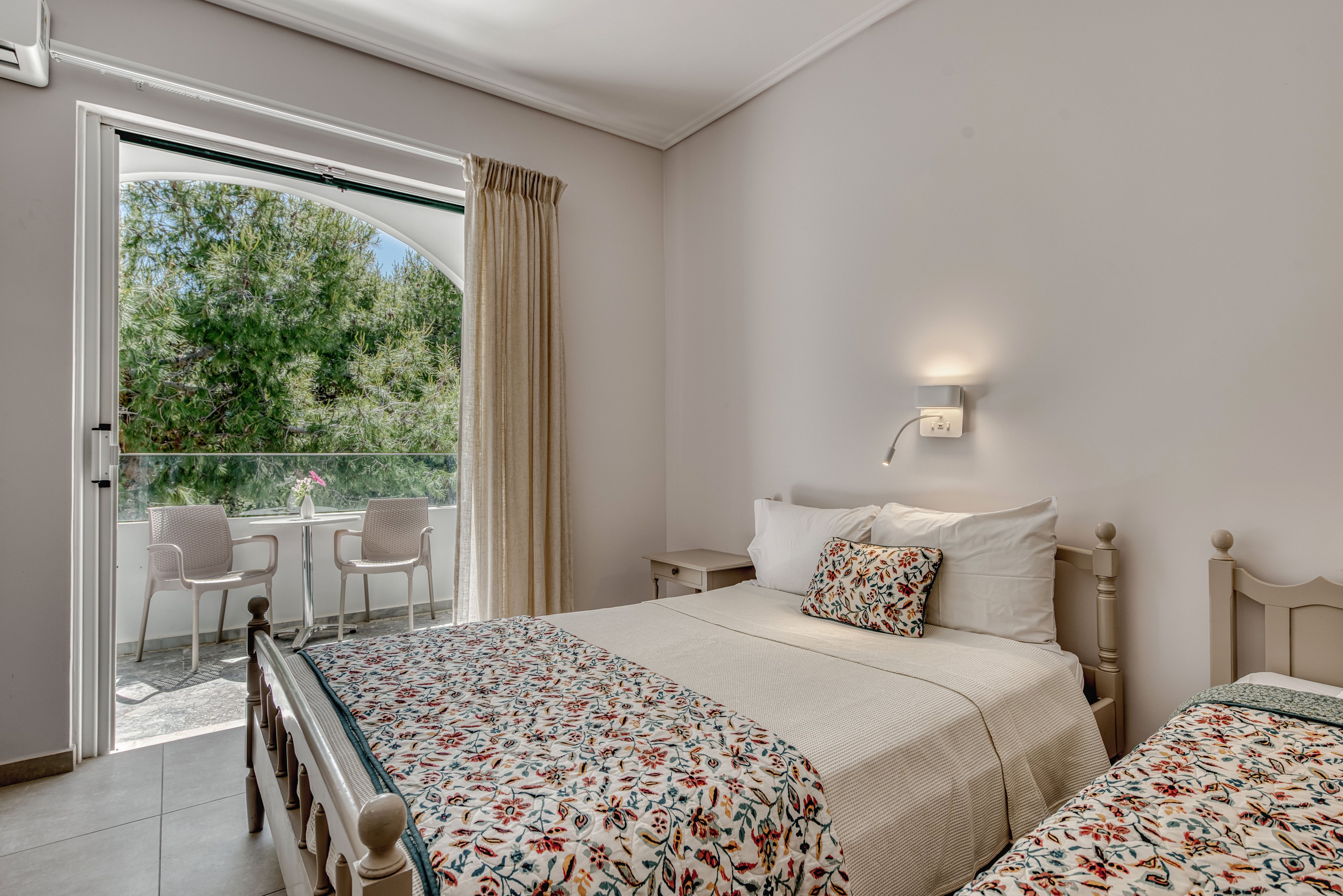 Hotel Vasilikos Beach