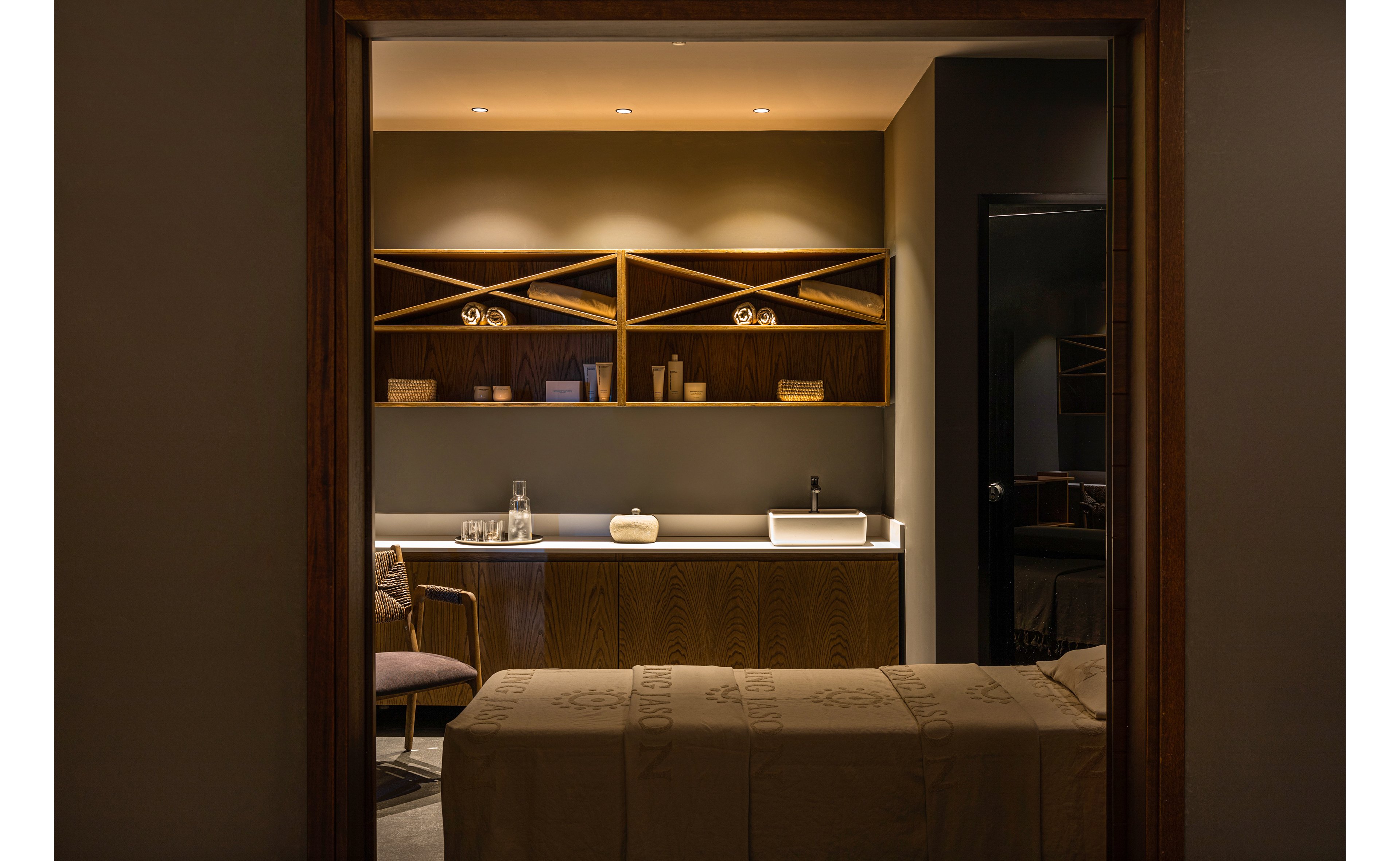 King Jason Zante by Louis Hotels