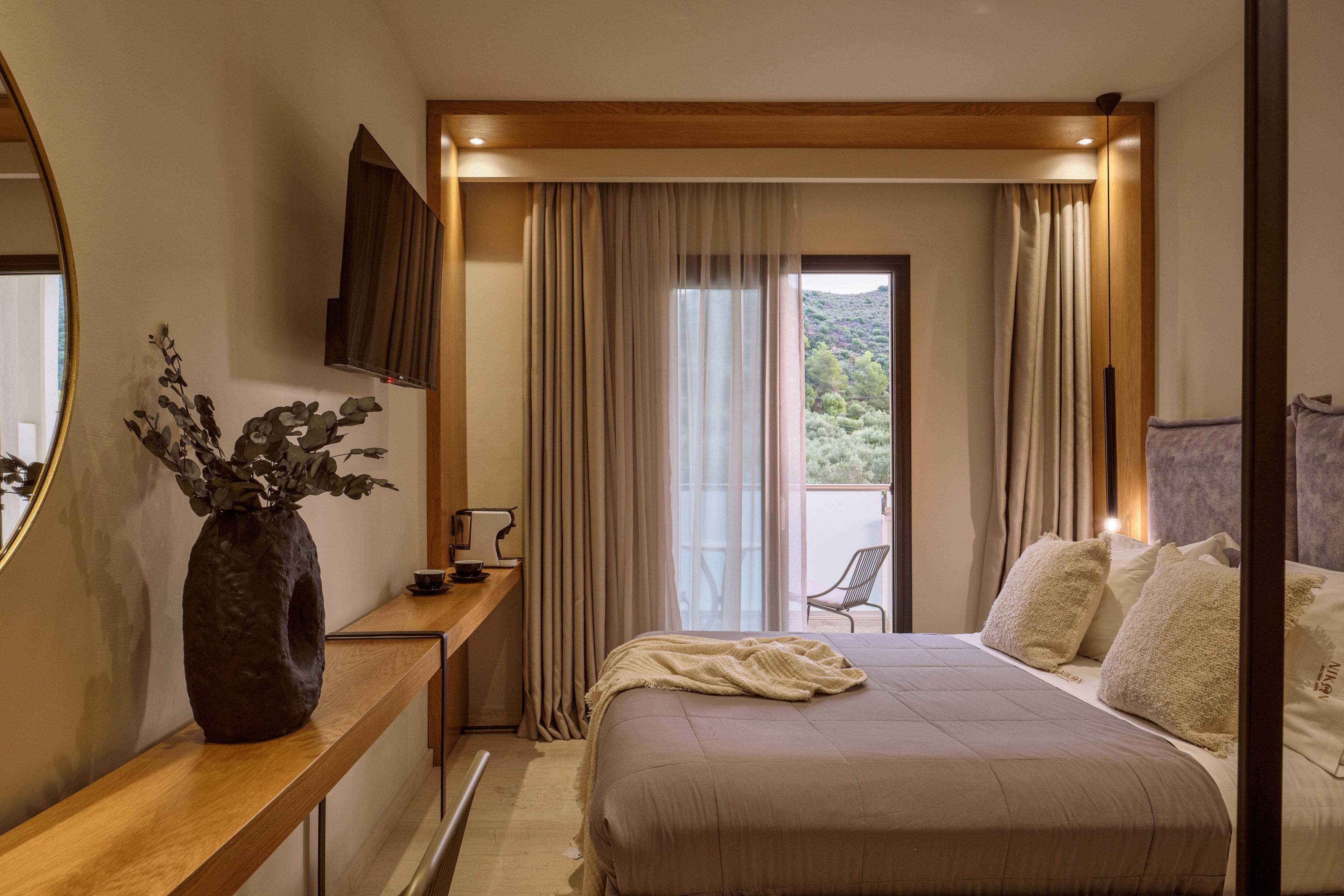 Nikon Boutique Hotel