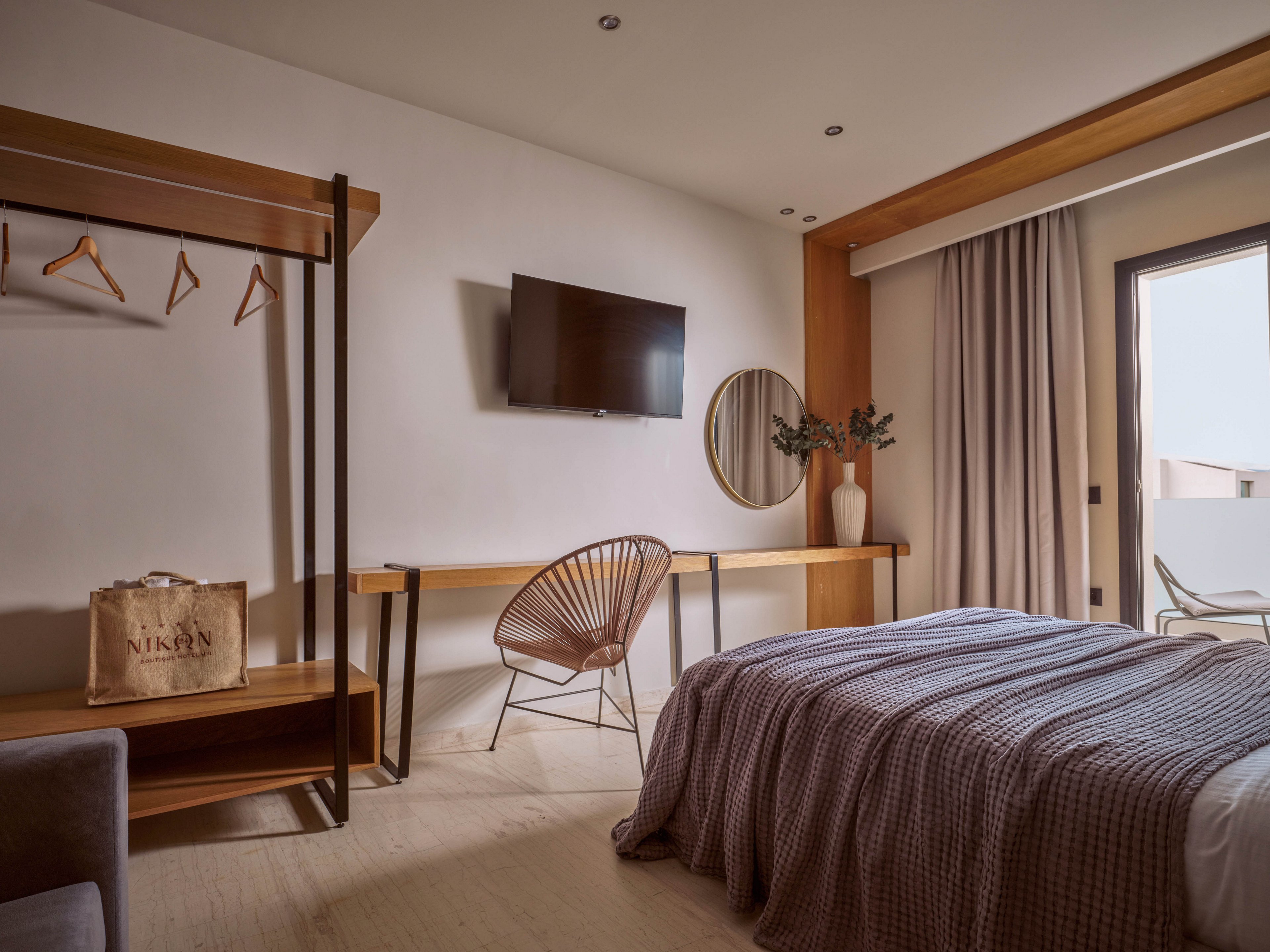 Nikon Boutique Hotel