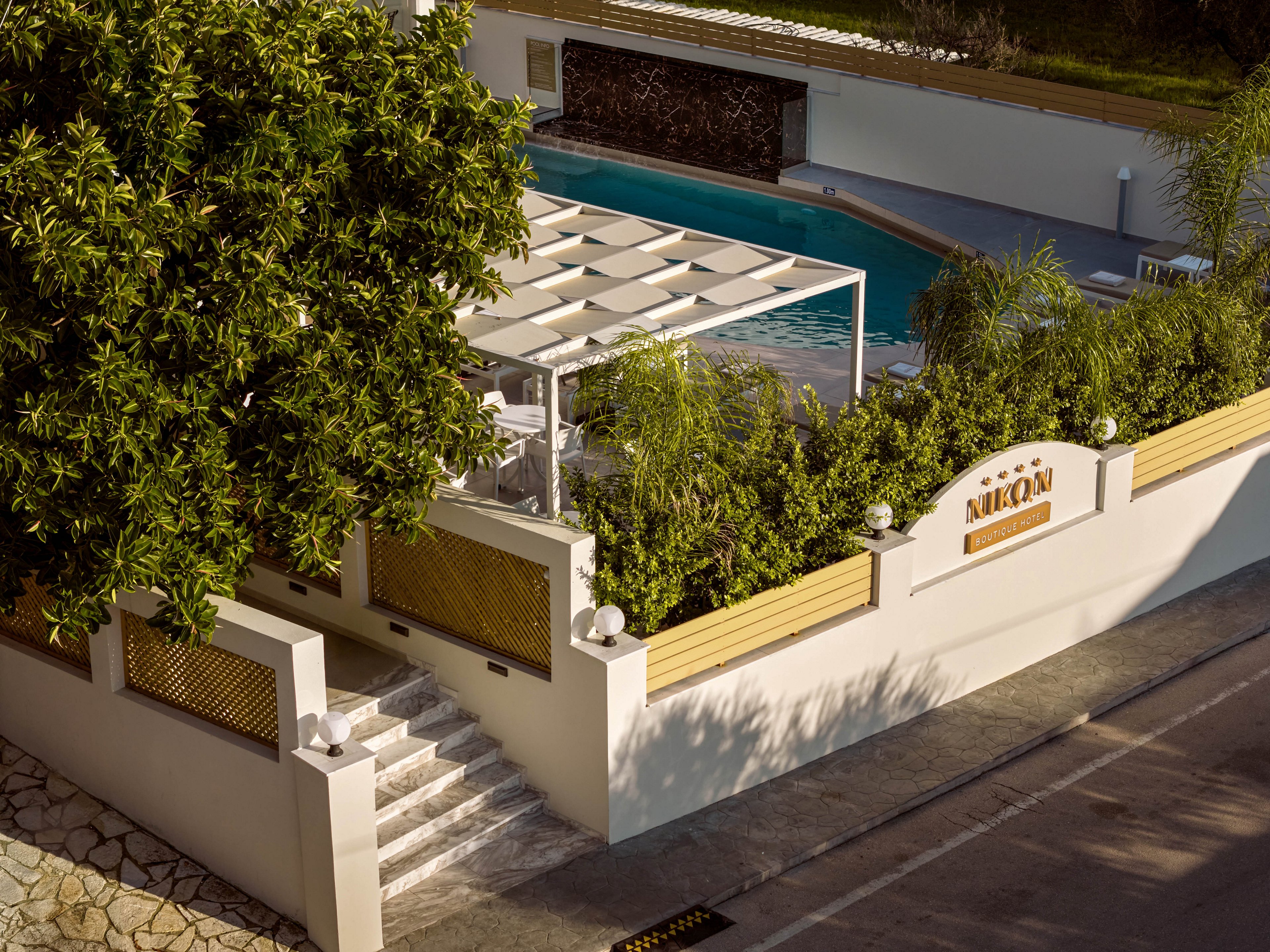 Nikon Boutique Hotel