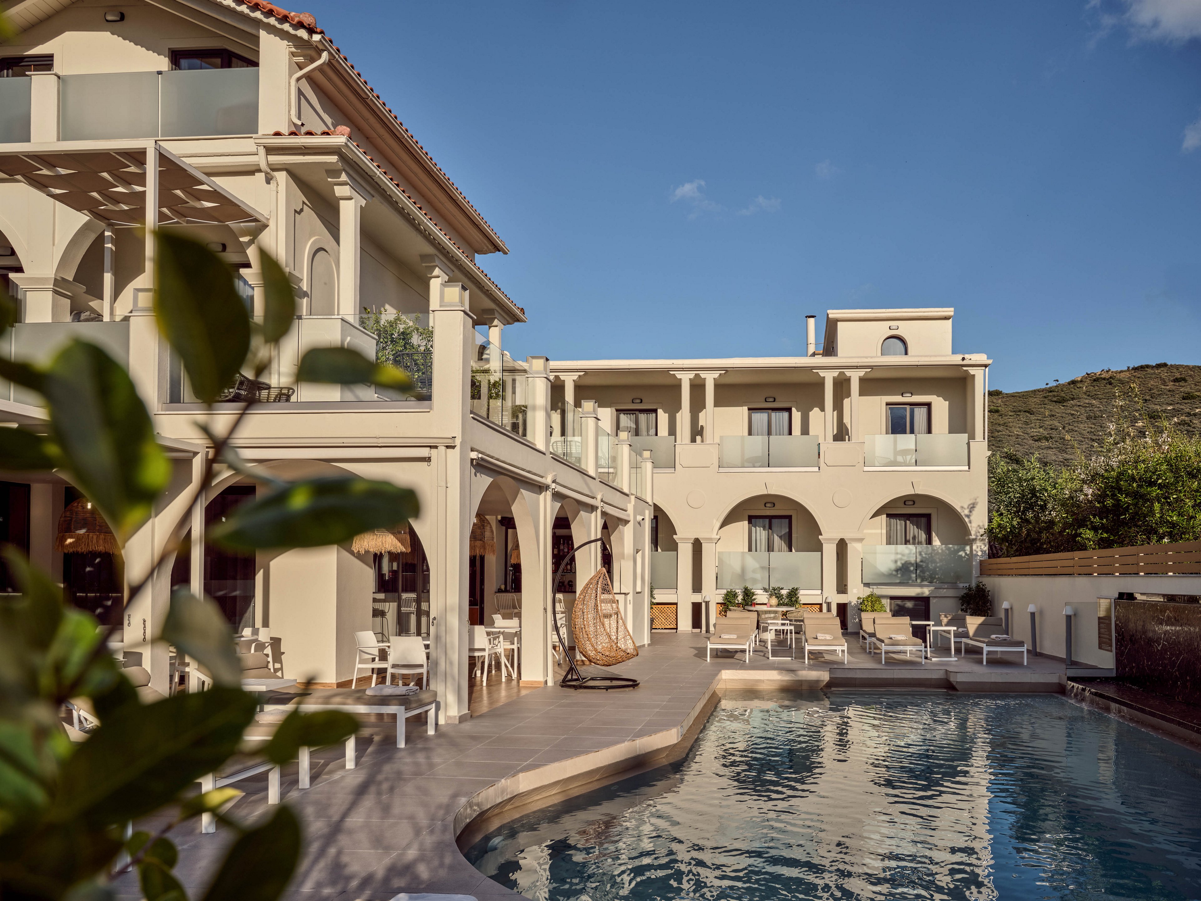 Nikon Boutique Hotel