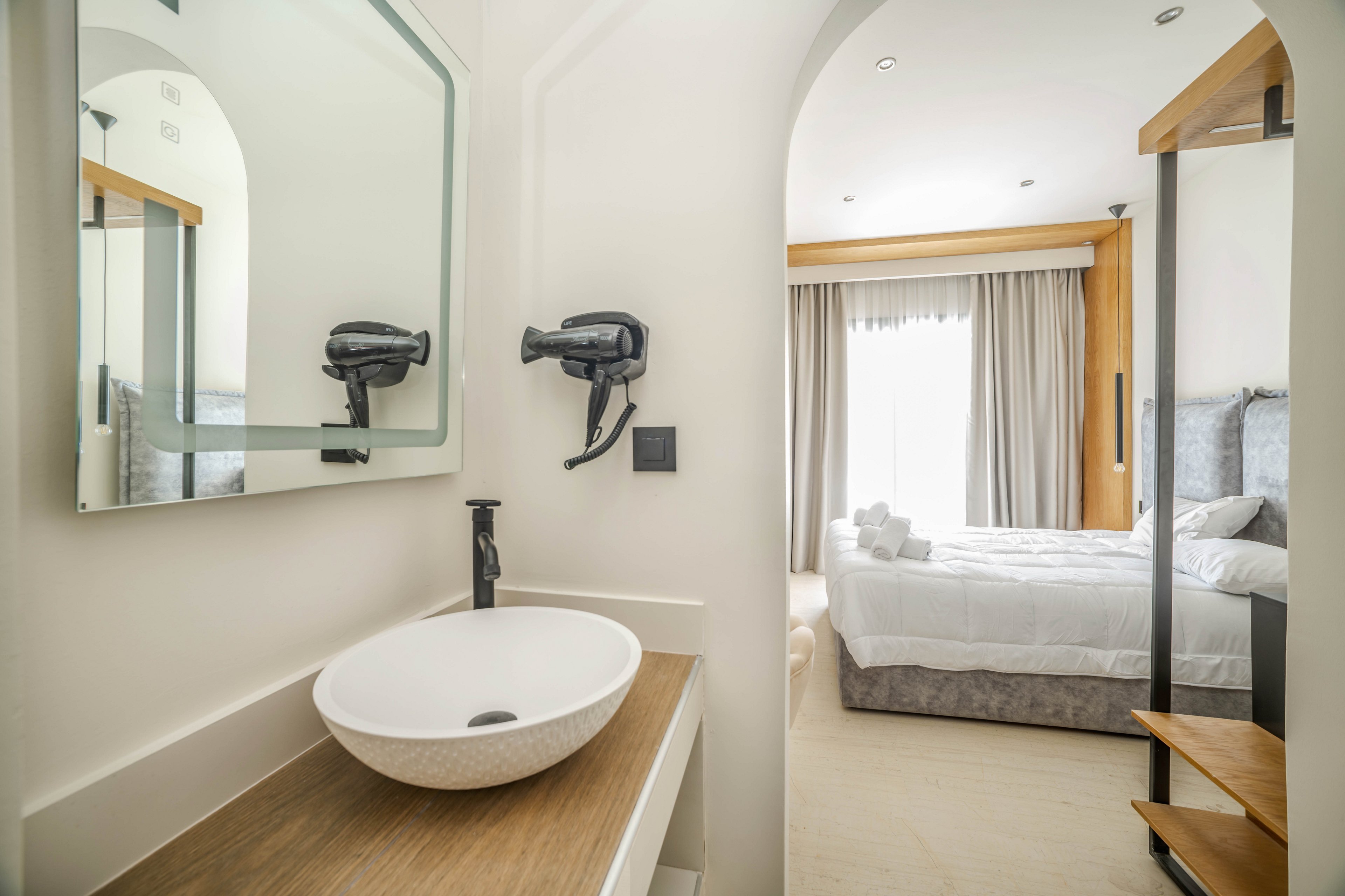 Nikon Boutique Hotel