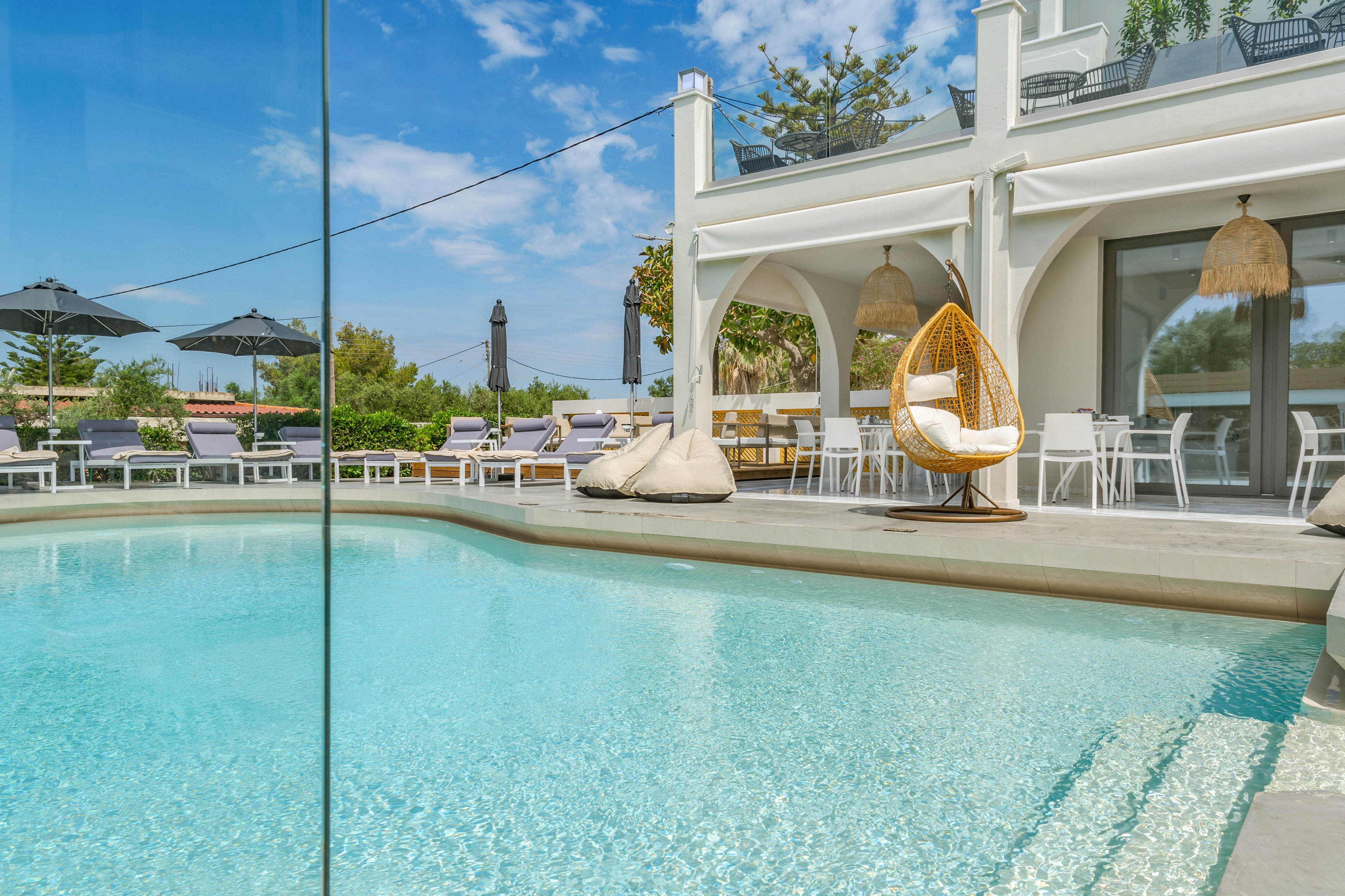 Nikon Boutique Hotel