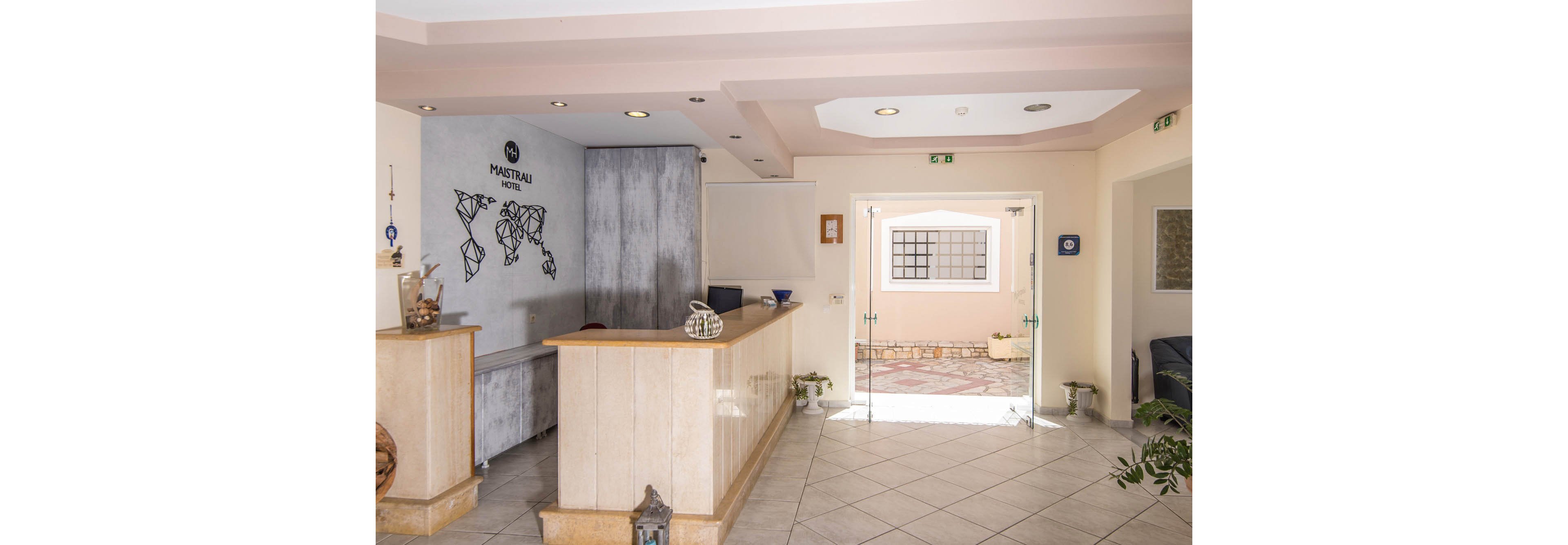 Maistrali Hotel & Apartments